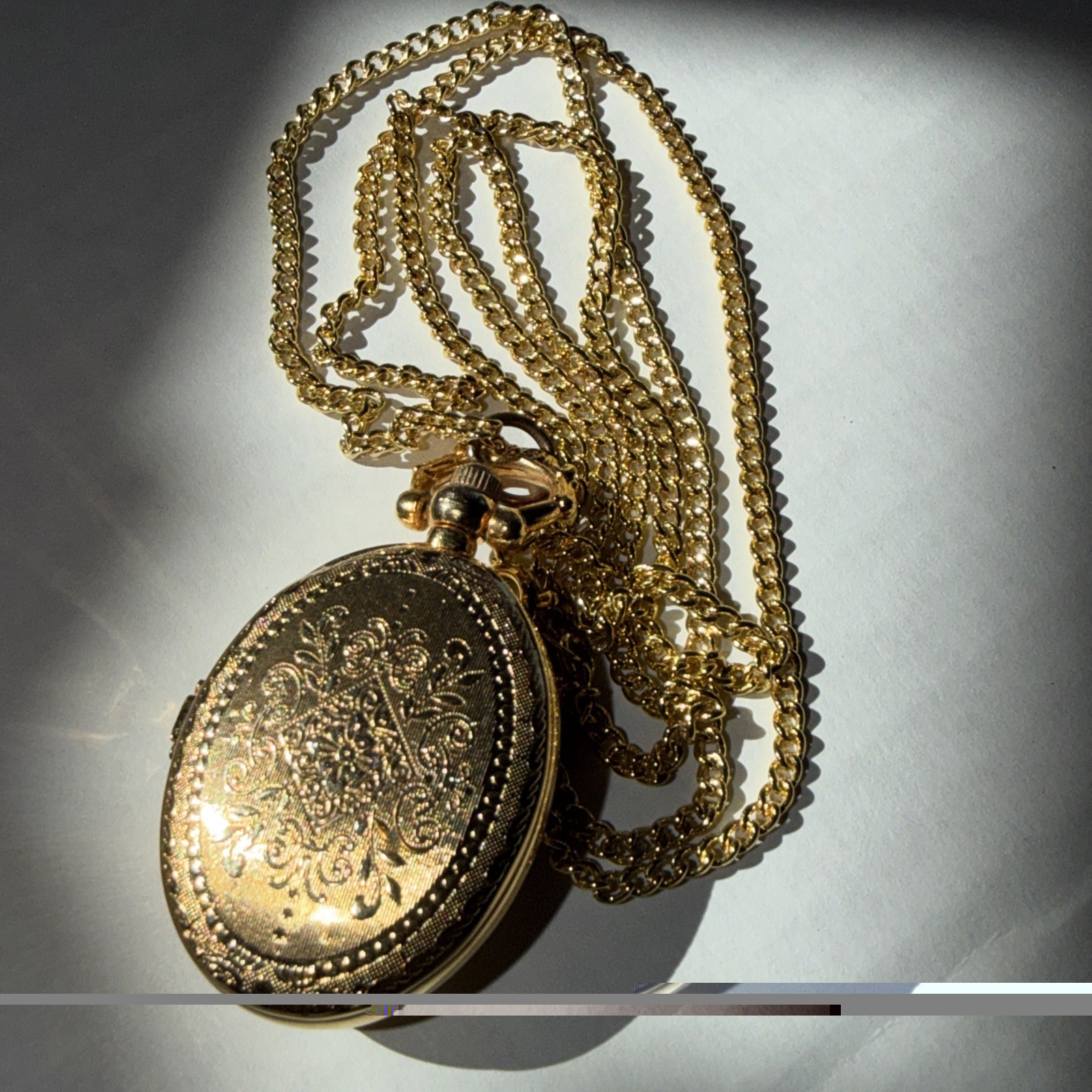 Vintage Quartz EtchedPocket Watch / Pendant Locket Gold Tone