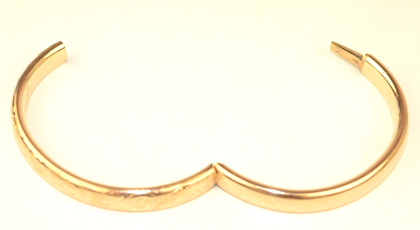ANTIQUE 1912 10K YELLOW GOLD ETCHED DESIGN HINGED BANGLE BRACELET OPENS 13.7 gr.