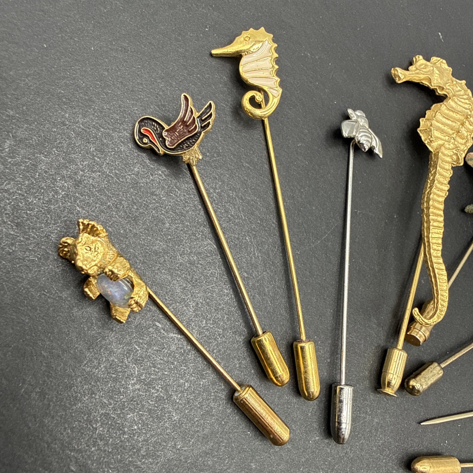 Lot Of Stick Pins – Animals And Bugs Seahorse Seal Dragonfly Frog Duck Bee J57