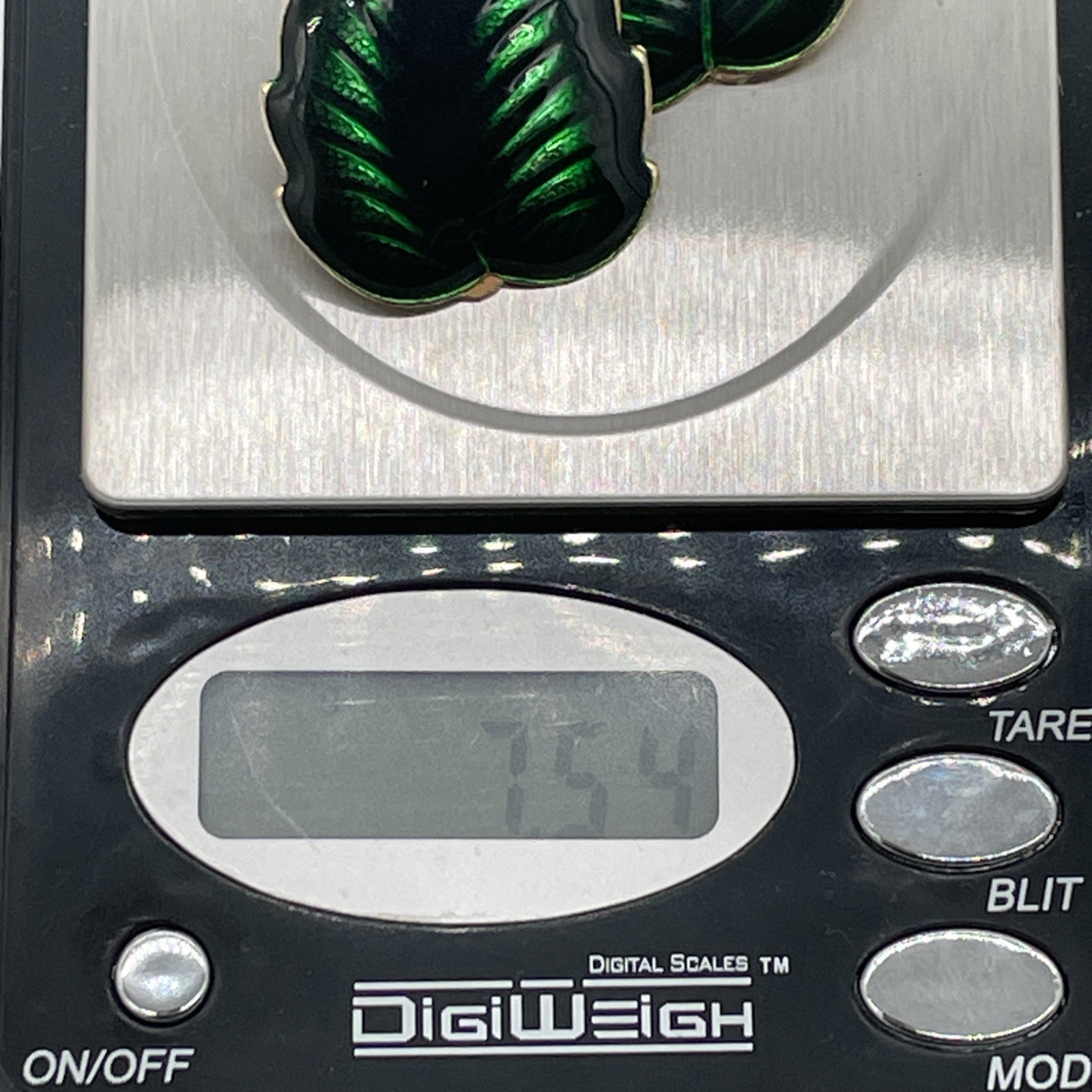 Vintage Dark Green Leaf Shaped Earrings With Clip-On Closure & Gold Colored Back