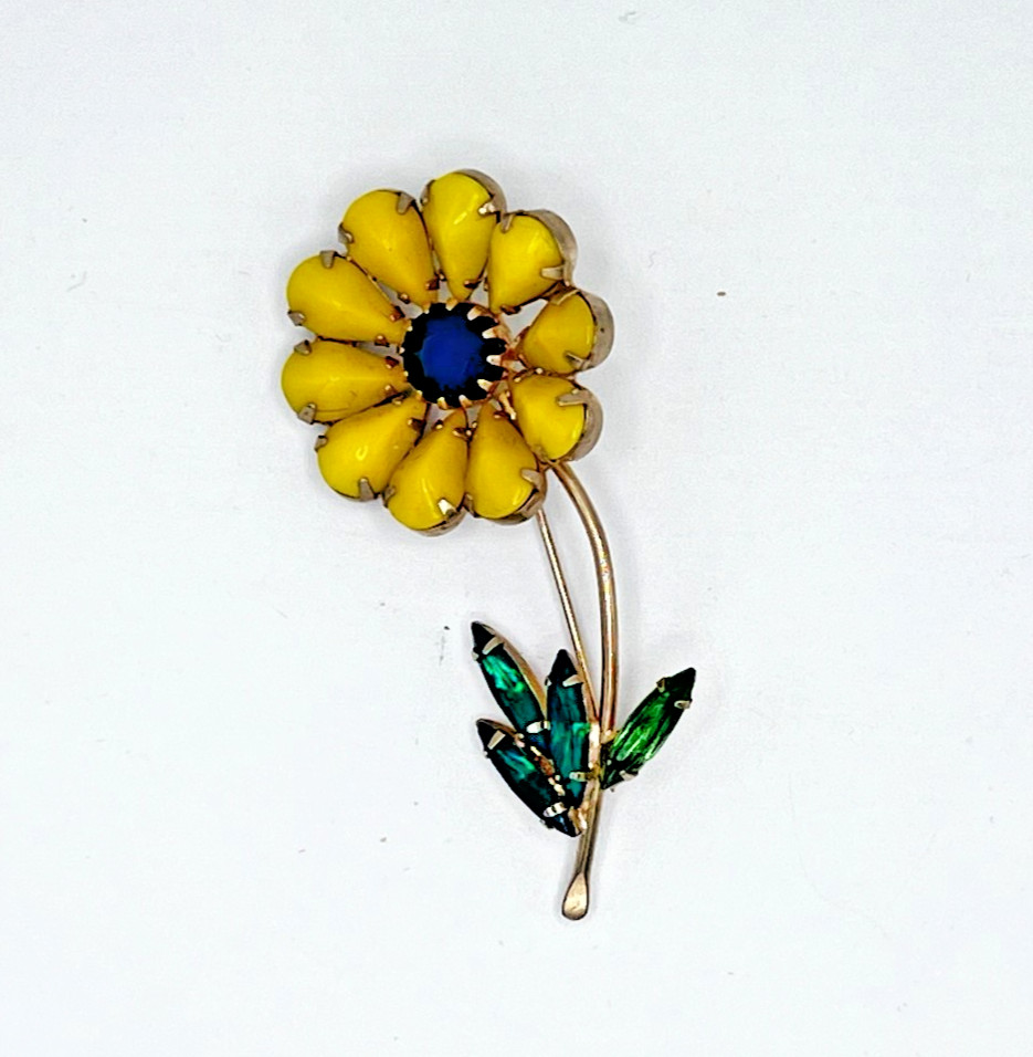VTG WEISS unsigned Yellow Flower Green Black Rhinestones Gold tone Brooch Pin