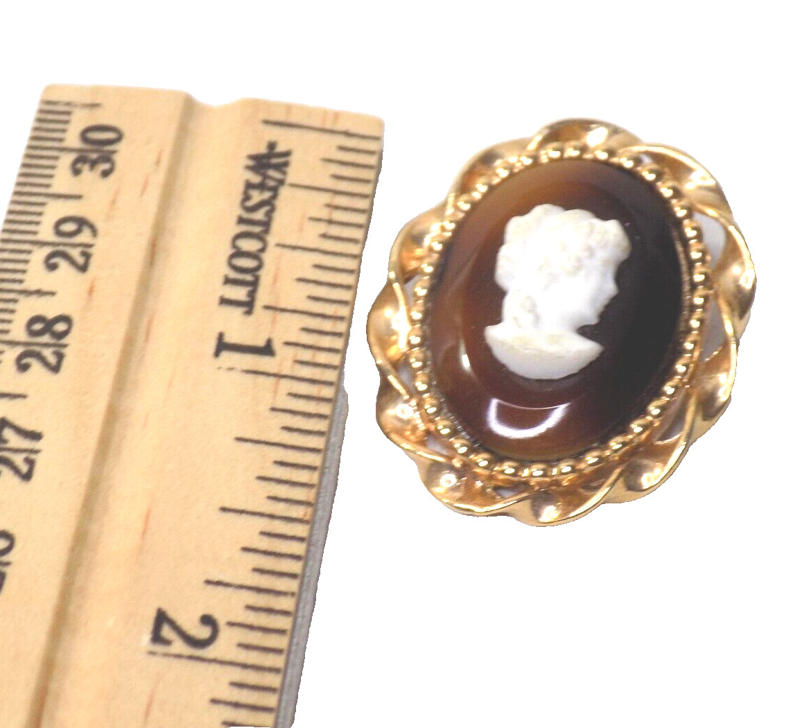 Vintage Emmons Cameo Brooch Gold-tone Brown White Victorian Lady 1-3/8″ Long