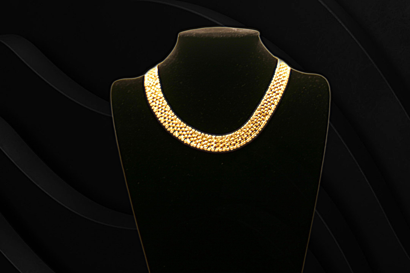 Vintage Kenneth J. Lane Bright Gold Tone Collar Necklace Rhinestones 90’s