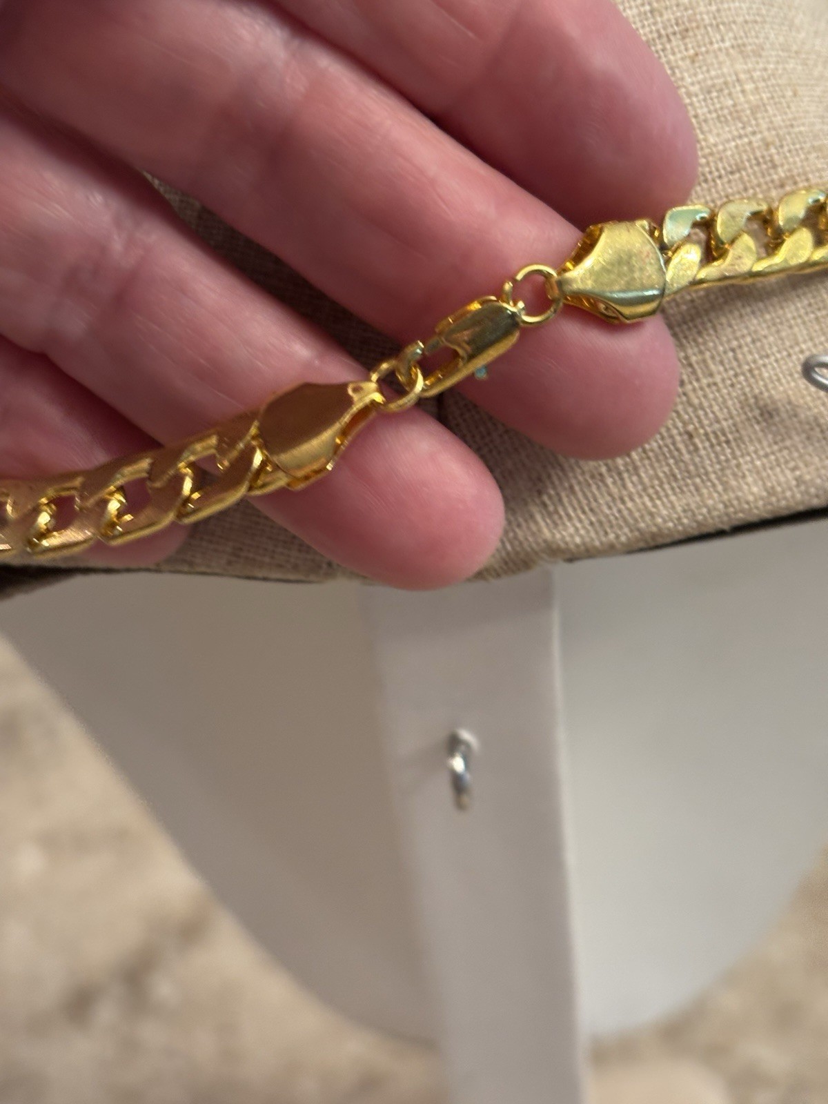Vtg Gold Plate Curb Link Chunky Chain Necklace 20 1/2 Inch Lobster Claw Clasp