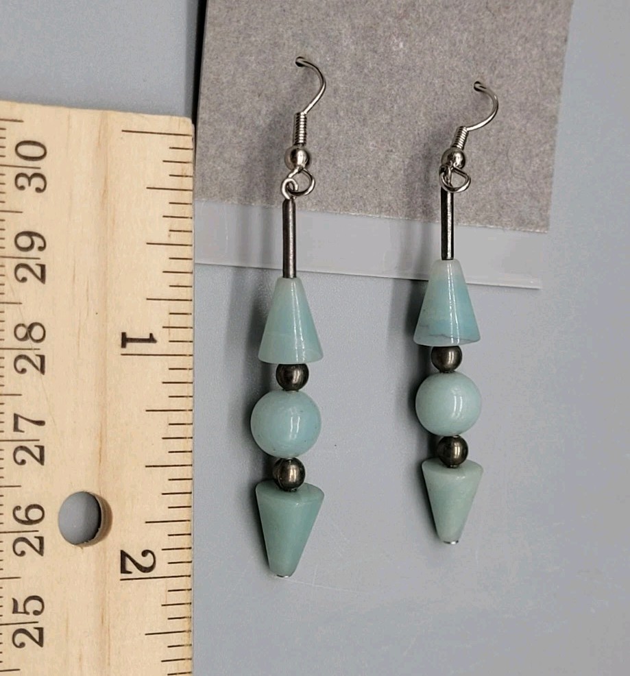 Gorgeous Light Blue Stone Bead 24″ Necklace & Earrings Set Cone/Round Shapes