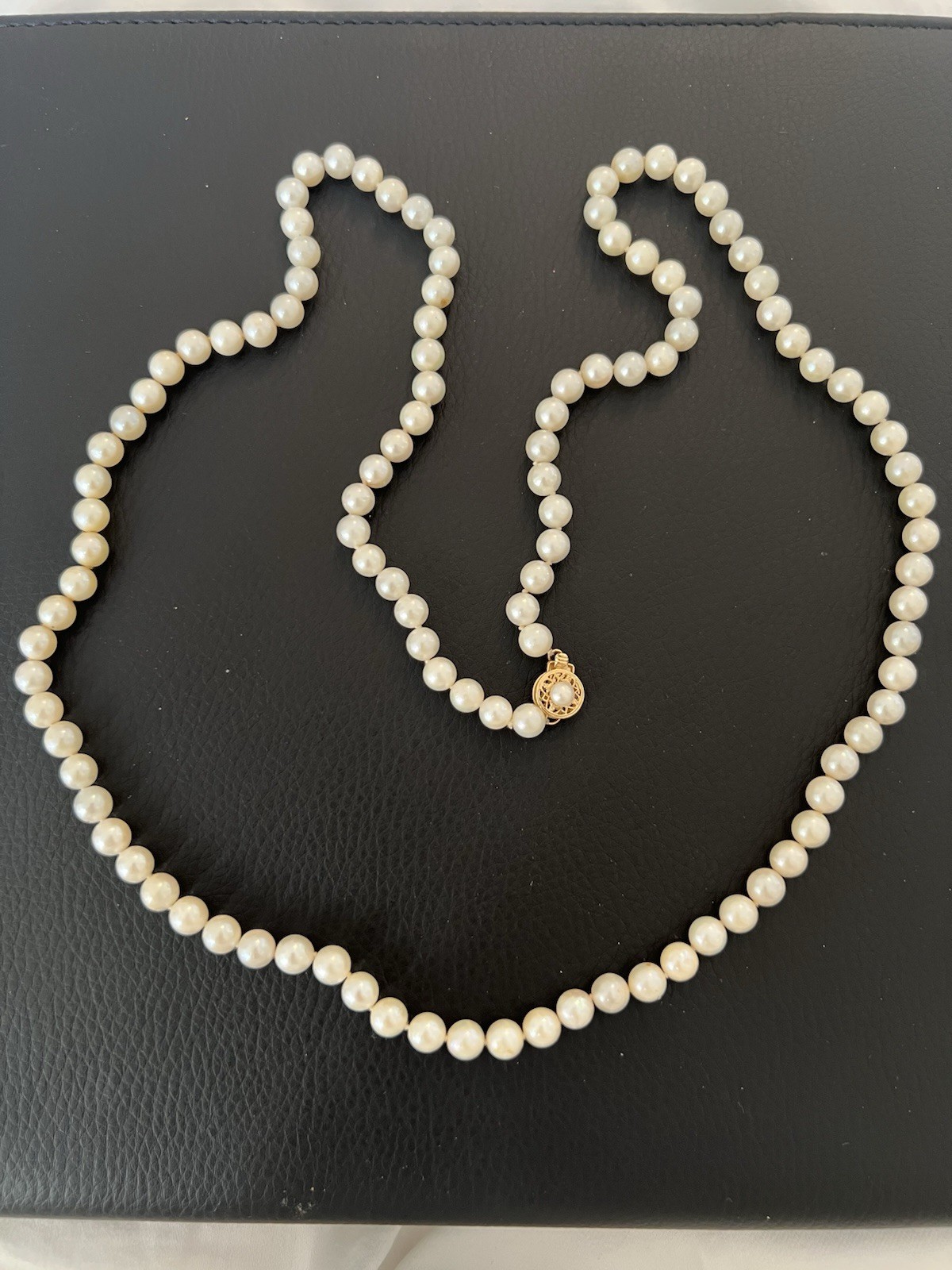 Vintage Estate 6MM Pearl 30″ Long Knotted Necklace 14K Yellow Gold Clasp