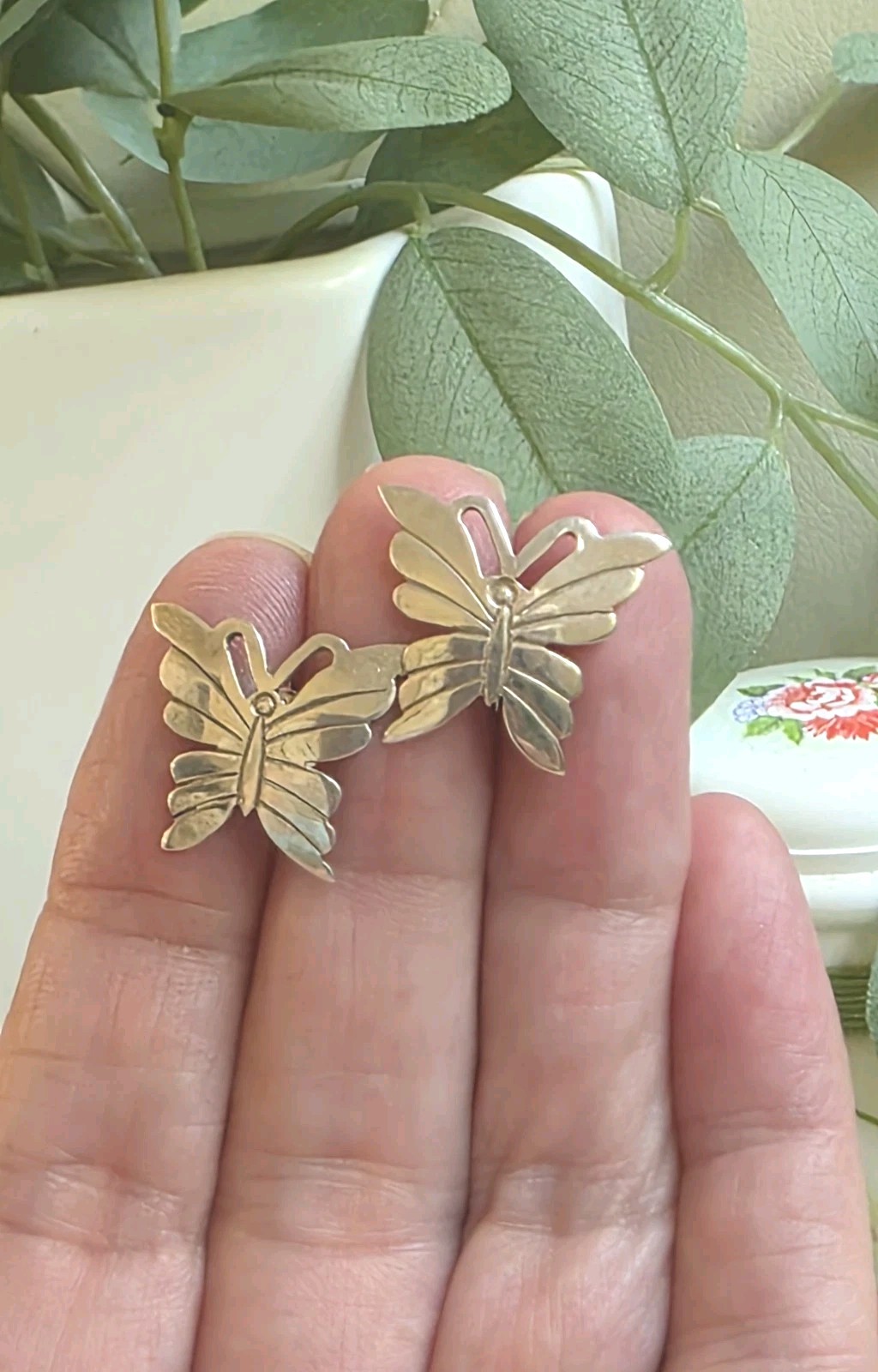 Vintage 925 Sterling Silver Butterfly Stud Earrings Satin Finish Pierced 2.48g