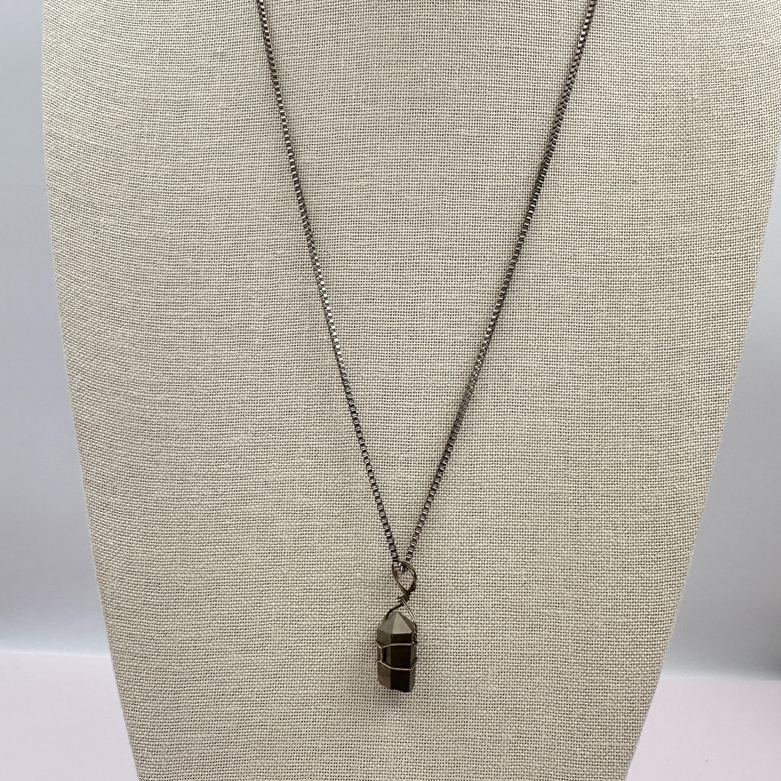 Vintage 90s Wire Wrapped Pyrite Point Pendant Necklace Women’s Classic Jewelry