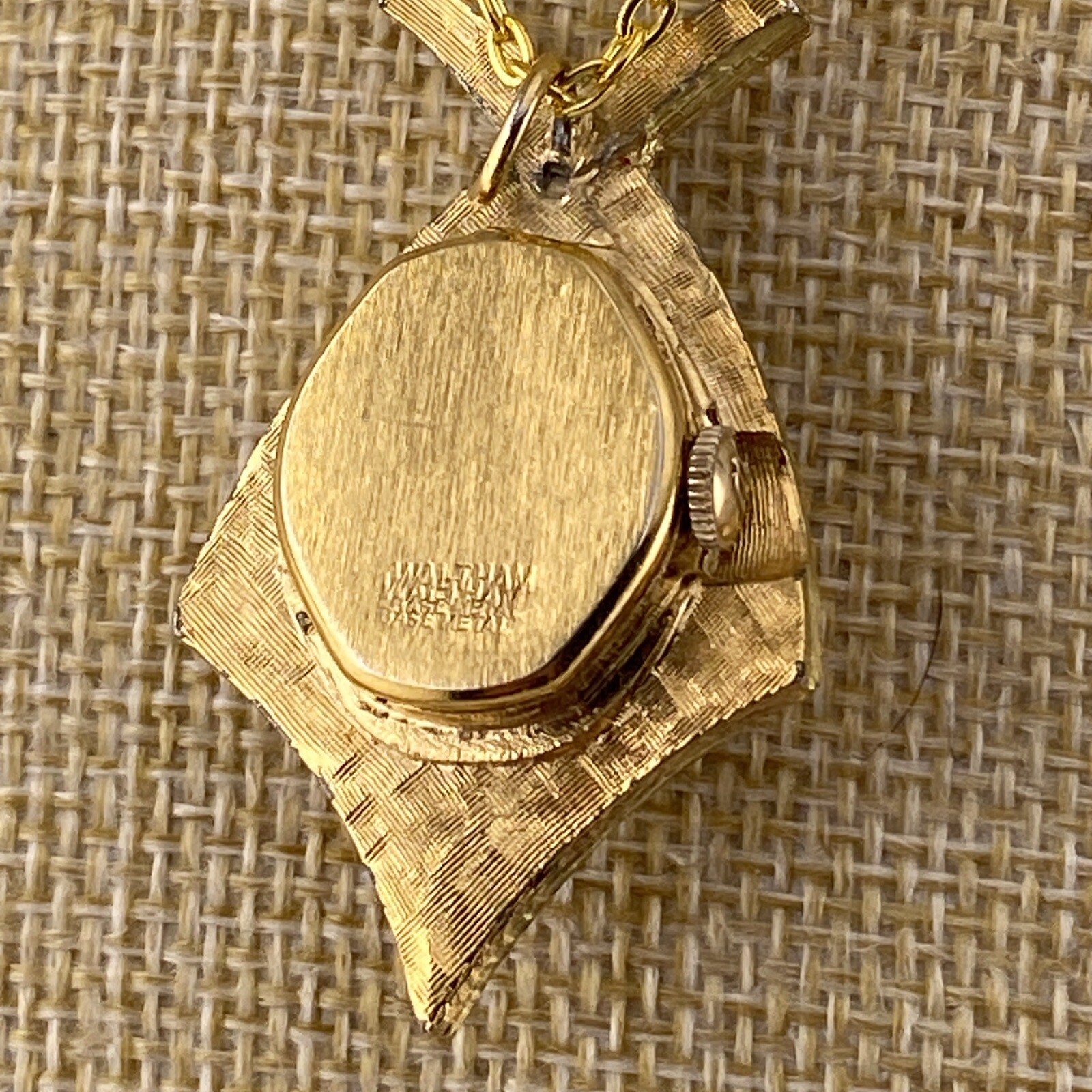 Vintage Waltham 17 Jewel Manual Wind Faceted Glass Teardrop Watch Pendant Works