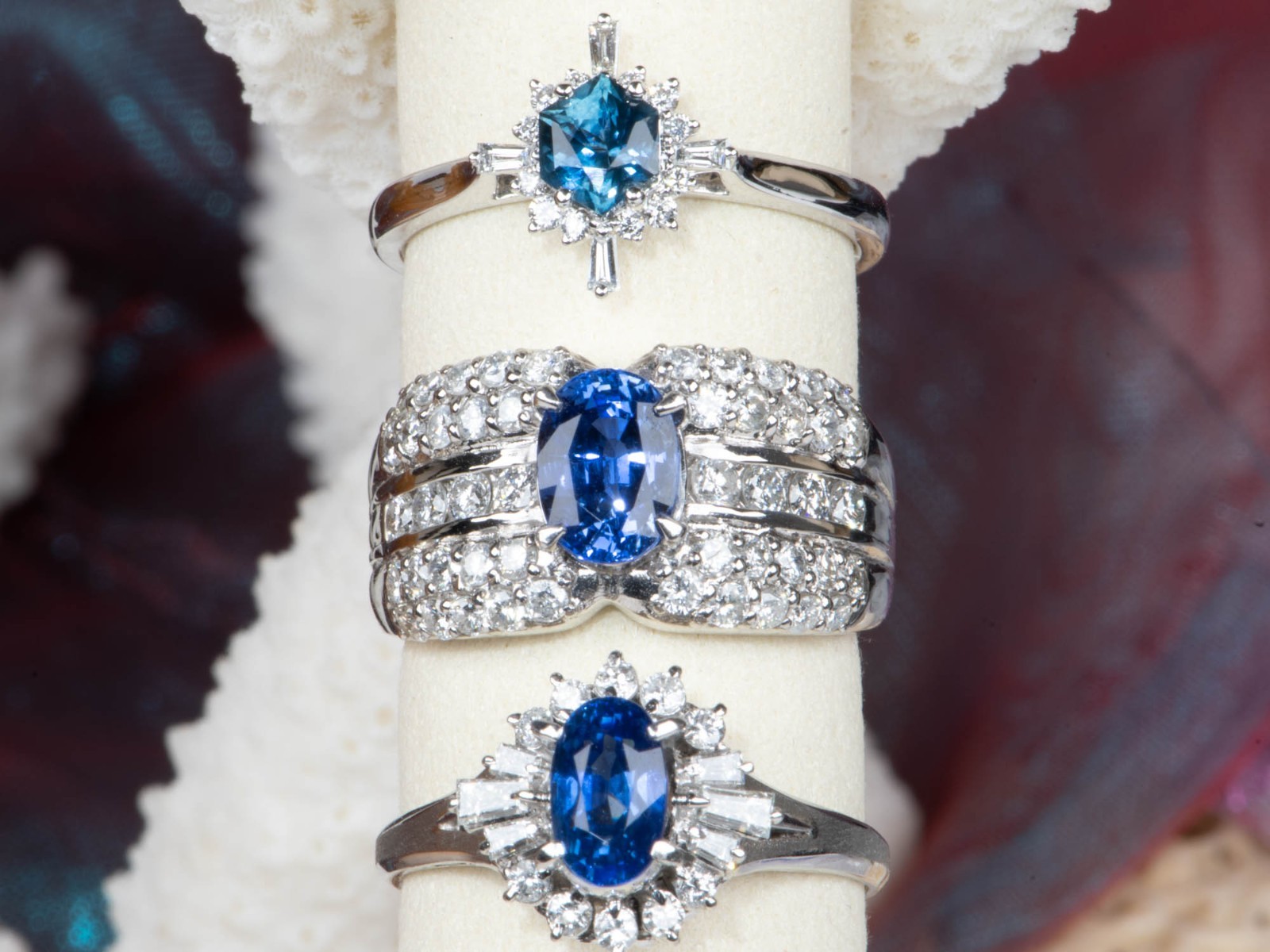 1.53ct Sapphire on Wide Diamond Band Platinum Engagement Ring PT900 Heavy 11.4g