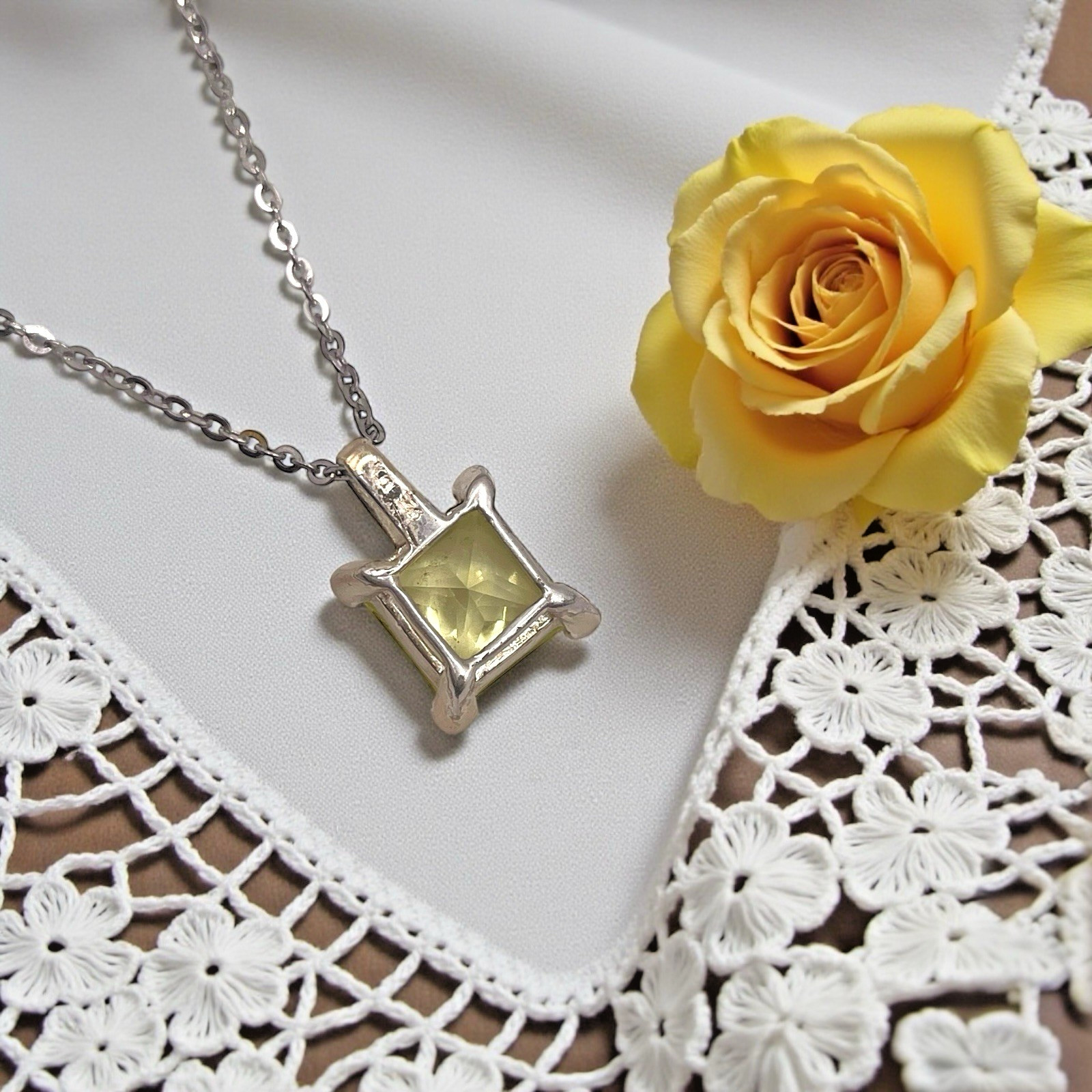 Vintage 925 Sterling Square Yellow Faceted Citrine CZ Pendant Necklace, 18″