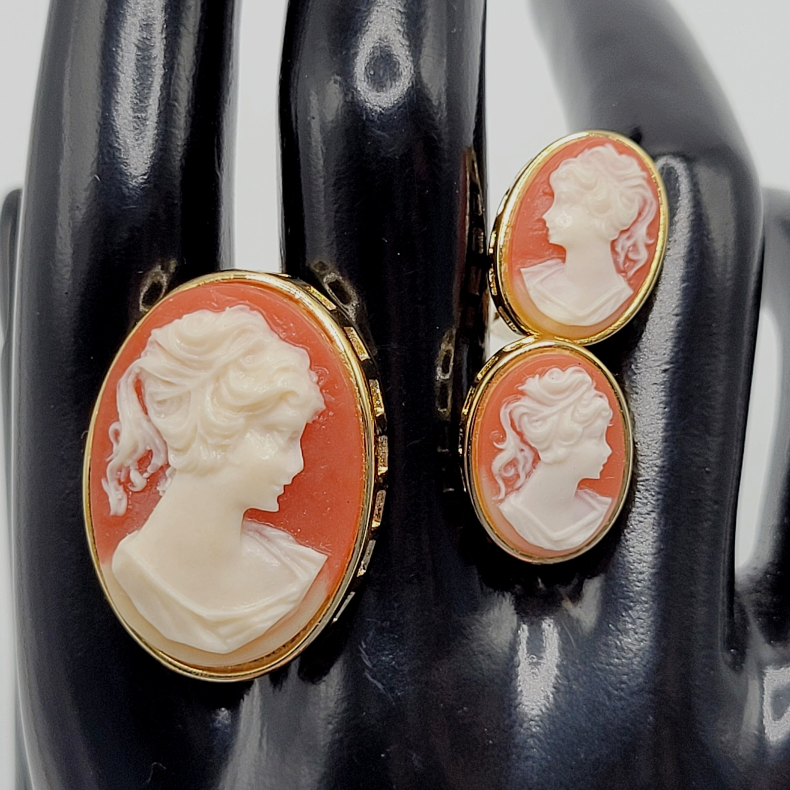 Cameo Set Resin Backed Gold Tone Open Works Frame Salmon Coral Color Revival