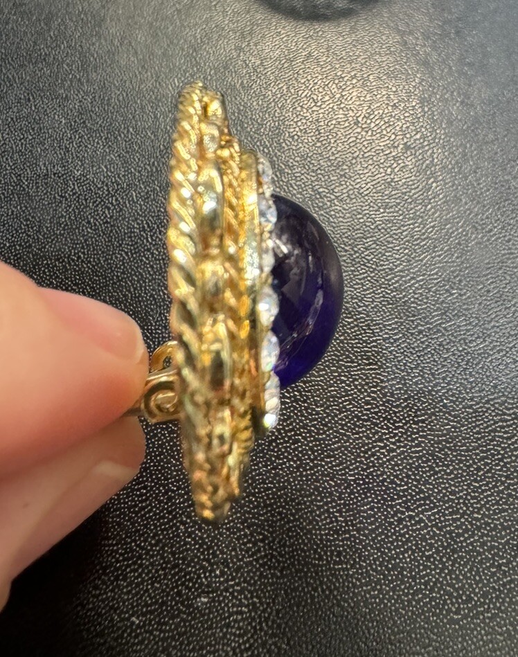 Vintage 1980’s 1990’s Purple Cabochon Rhinestone Gold Tone Clip On Earrings