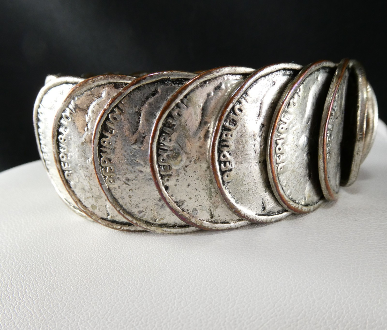 Vintage Silver Souvenir COIN Bracelet Stretch Expansion Large Coins Nice Quality