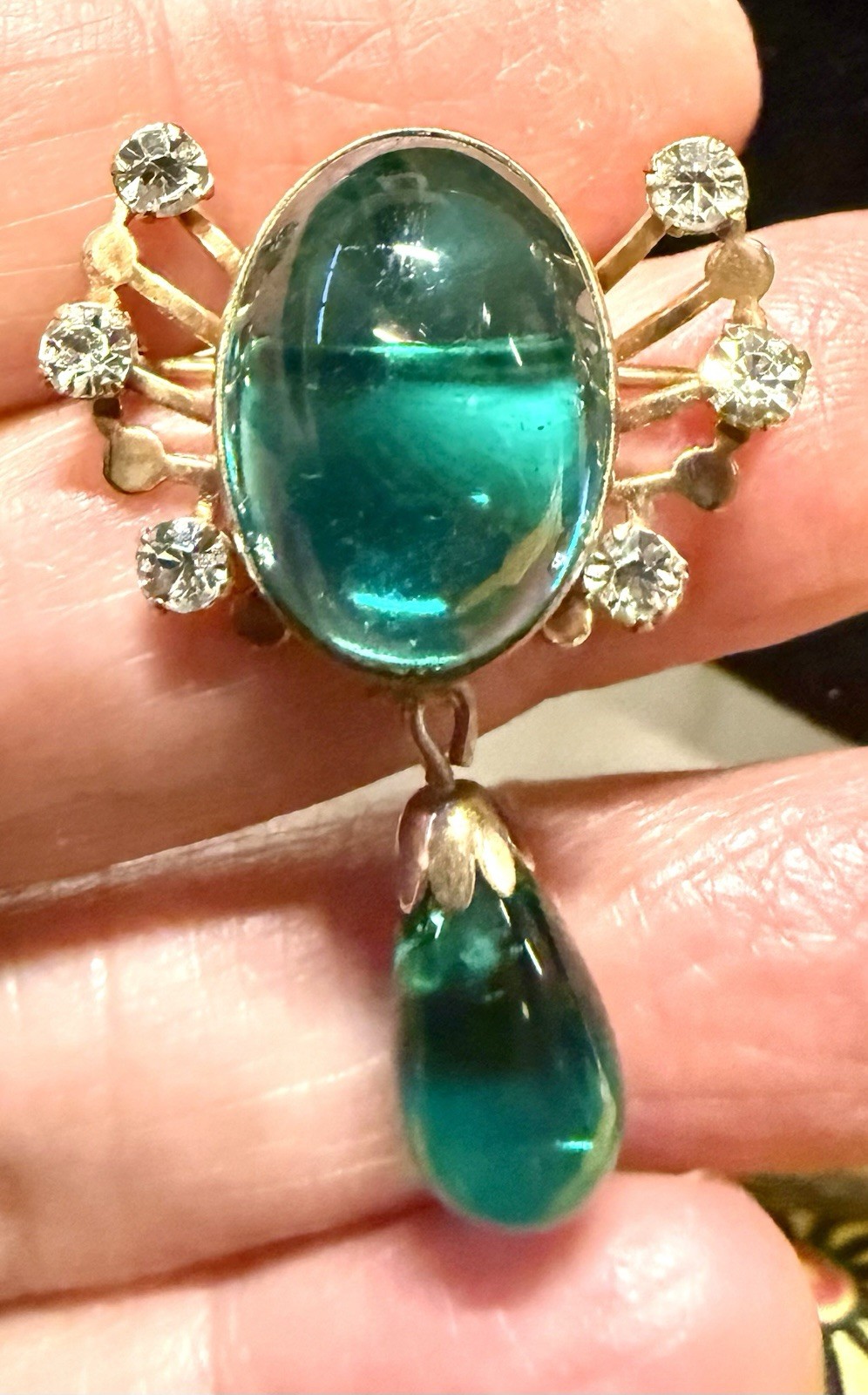 VTG.Van Dell 12K GF Emerald Green Glass Rhinestone Necklace Fur Clip Brooch Set