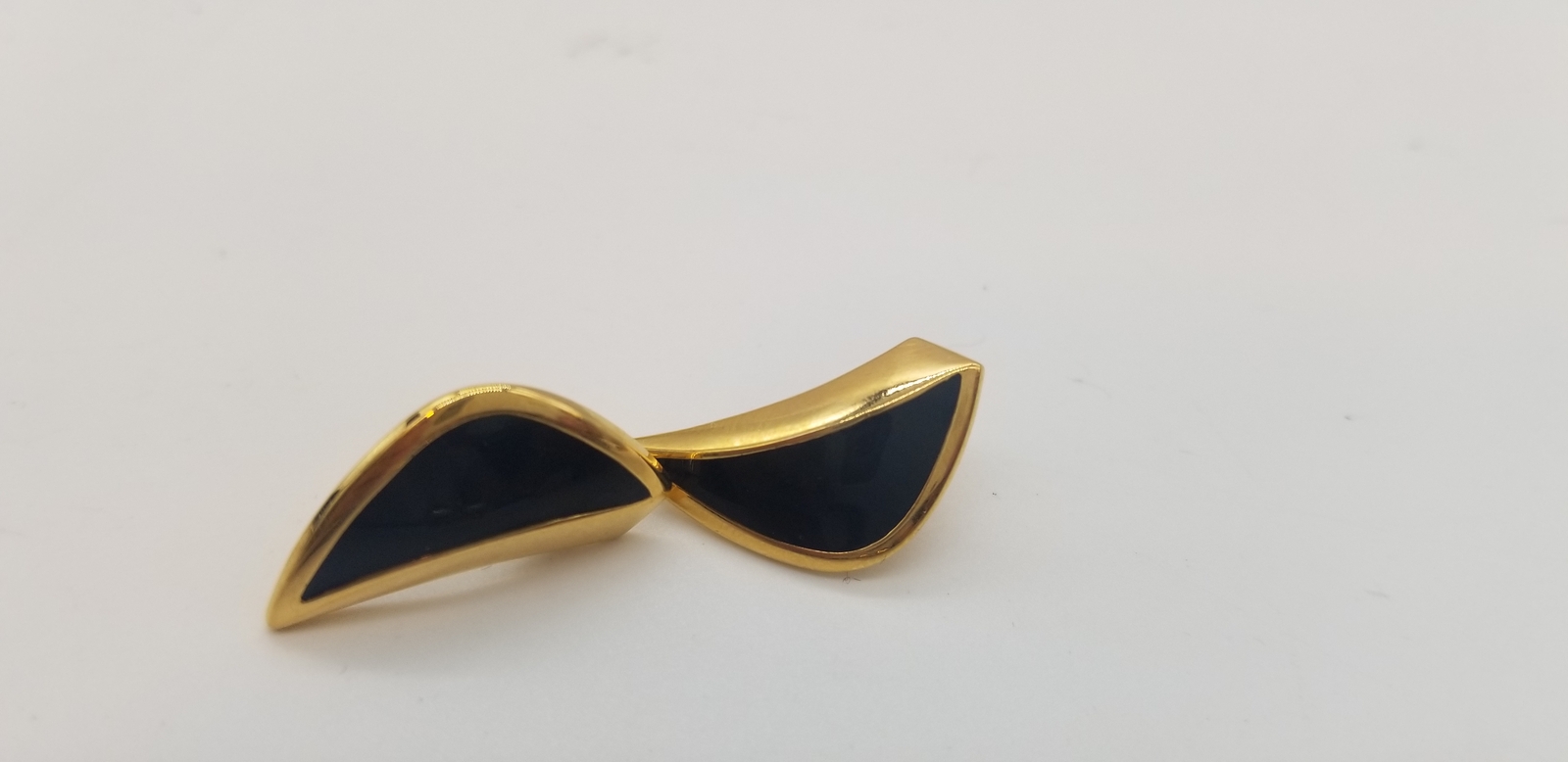 Vintage Lot Of 3 Pairs Of Gold Tone & Black Pierced Earrings Different Shapes A3