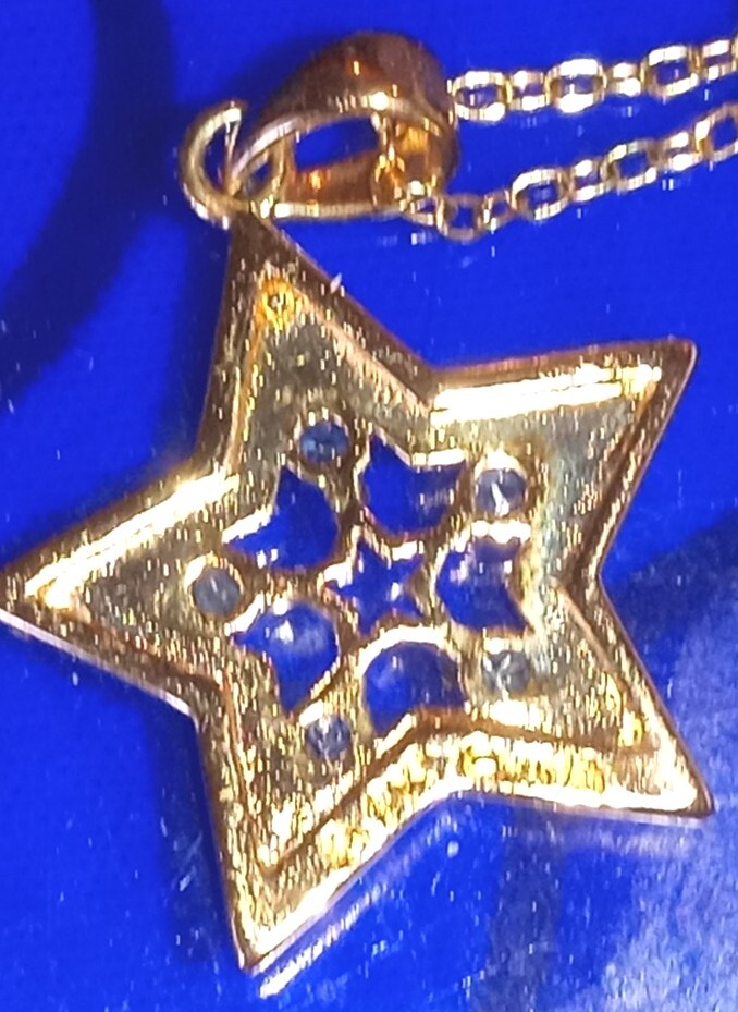 HSN blue Sapphire Vintage star necklace 925 And I Think Tiny Dia? Pics