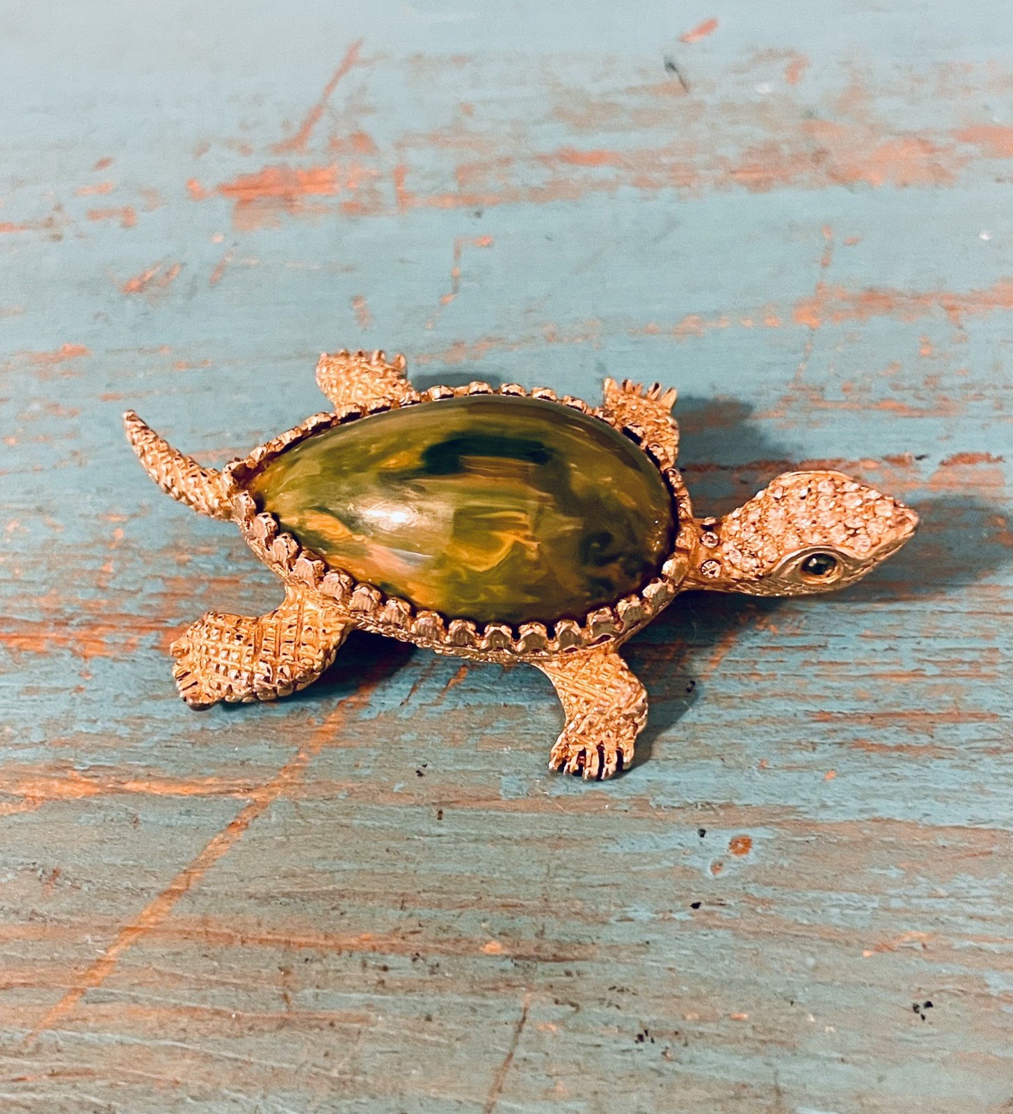 Vintage Signed HATTIE CARNEGIE Swirled Bakelite Turtle Rhinestone Brooch Pin