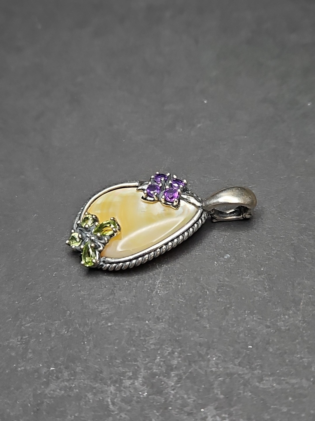 Carolyn Pollack Gold Mother of Pearl Multi Gemstone Flower Pendant 925 VINTAGE