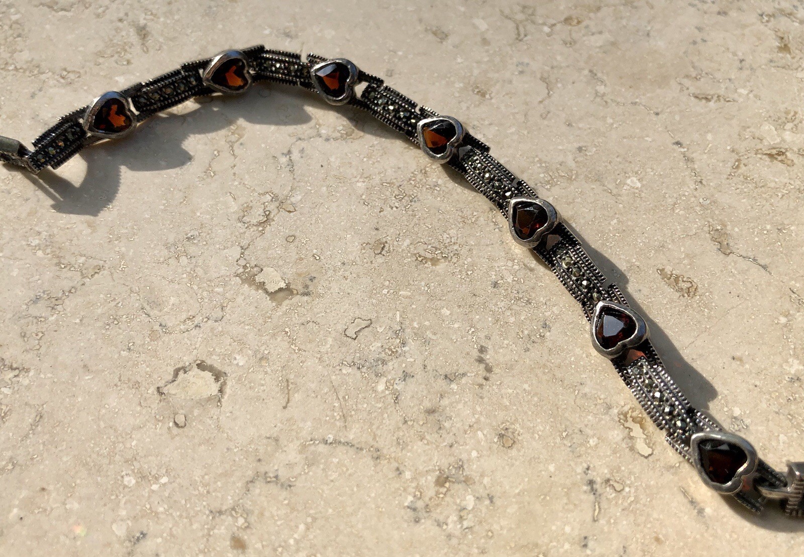 ❤️✨Genuine VINTAGE STERLING SILVER MARCASITE GARNET HEART ESTATE Tennis Bracelet