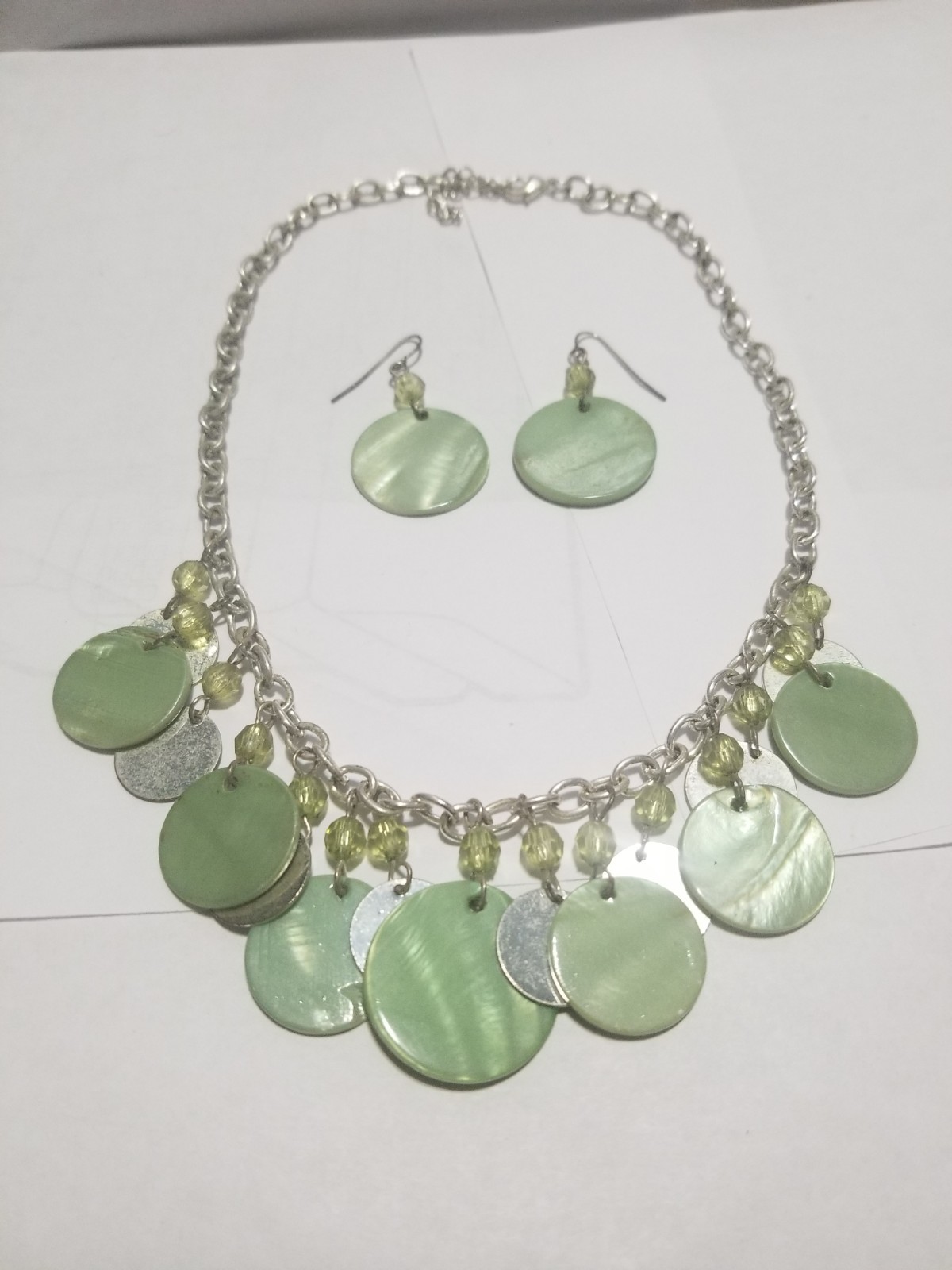 Vintage Necklace & Earrings Set Silvertone With Green Shells And Beads 18 Inches