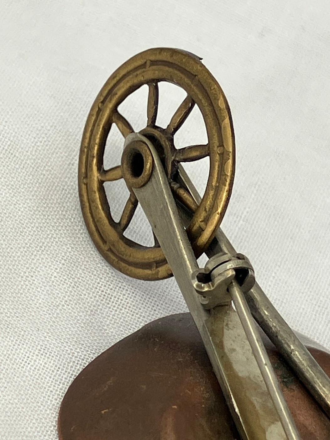 Vintage Copper Wheelbarrow Brooch Movable 3″ Pin