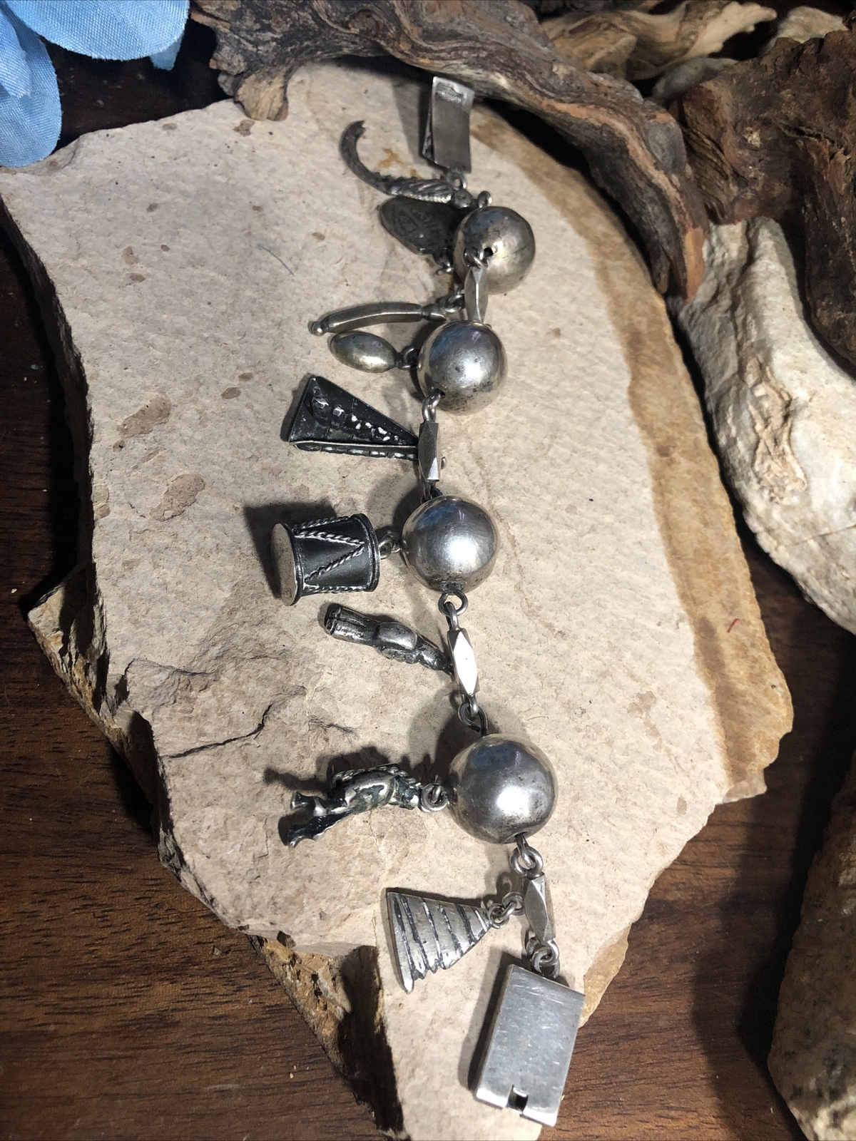 Vintage GUATEMALA Silver 900 Many Figural Dangle Charm Ball Link bracelet 7 1/2″