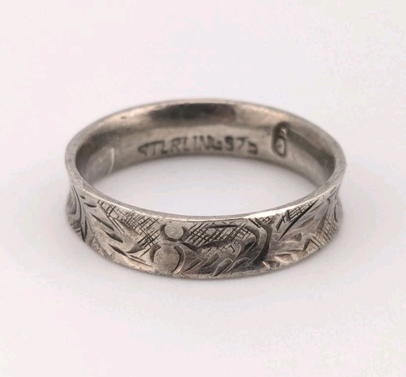 Vintage Sterling Silver Ring Etched Unique Nature Leaf Flanged Edges Size 6.75