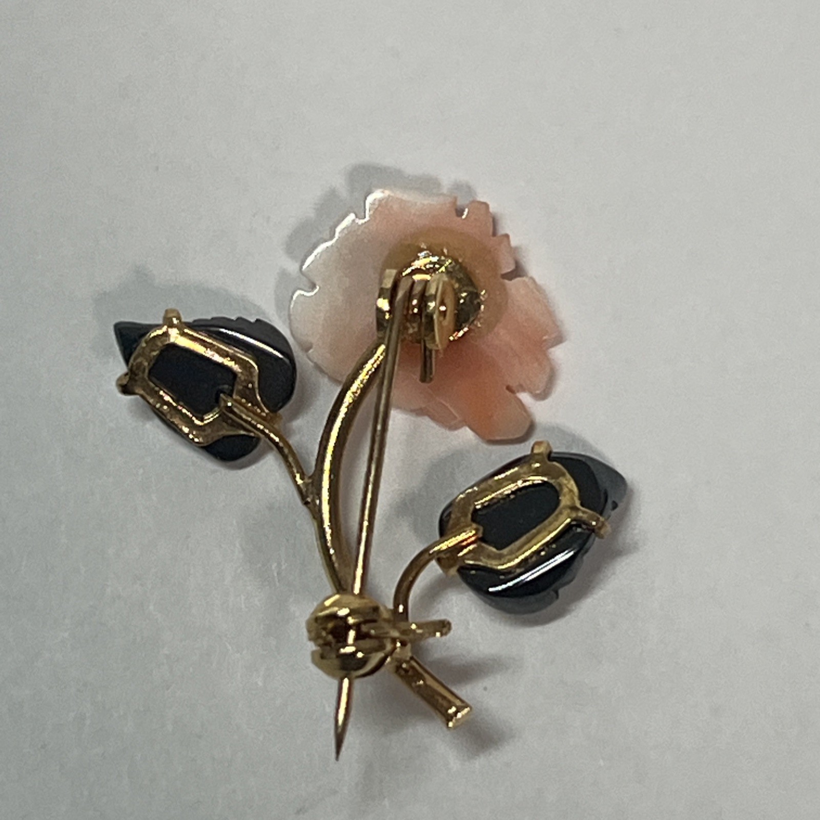 Vintage Carved Coral Rose Flower Brooch Jade Leaves Gold Tone Floral Pin