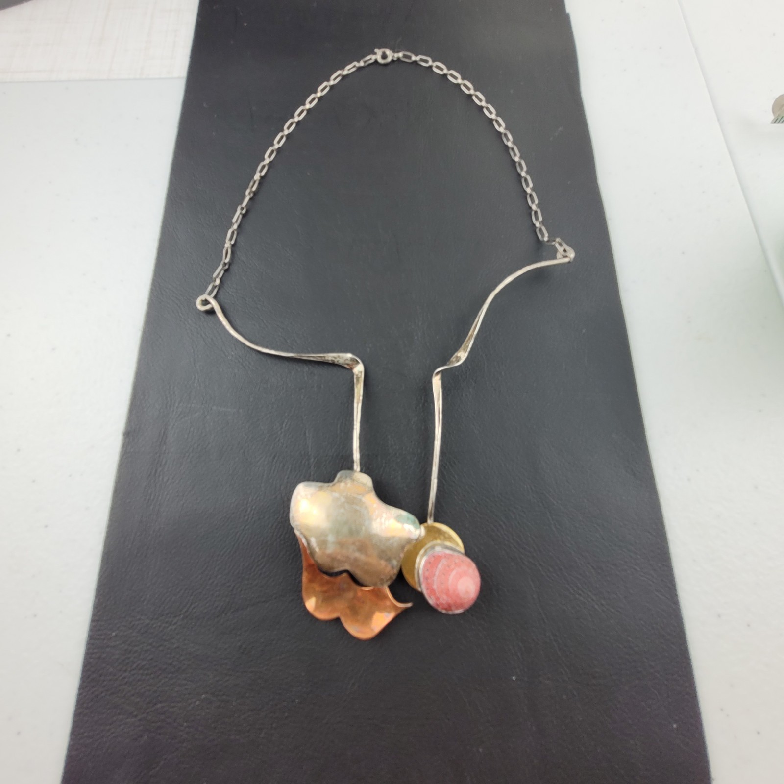 Vintage Mixed Metals and Shell Artisan Choker Necklace Statement Piece 14″ READ
