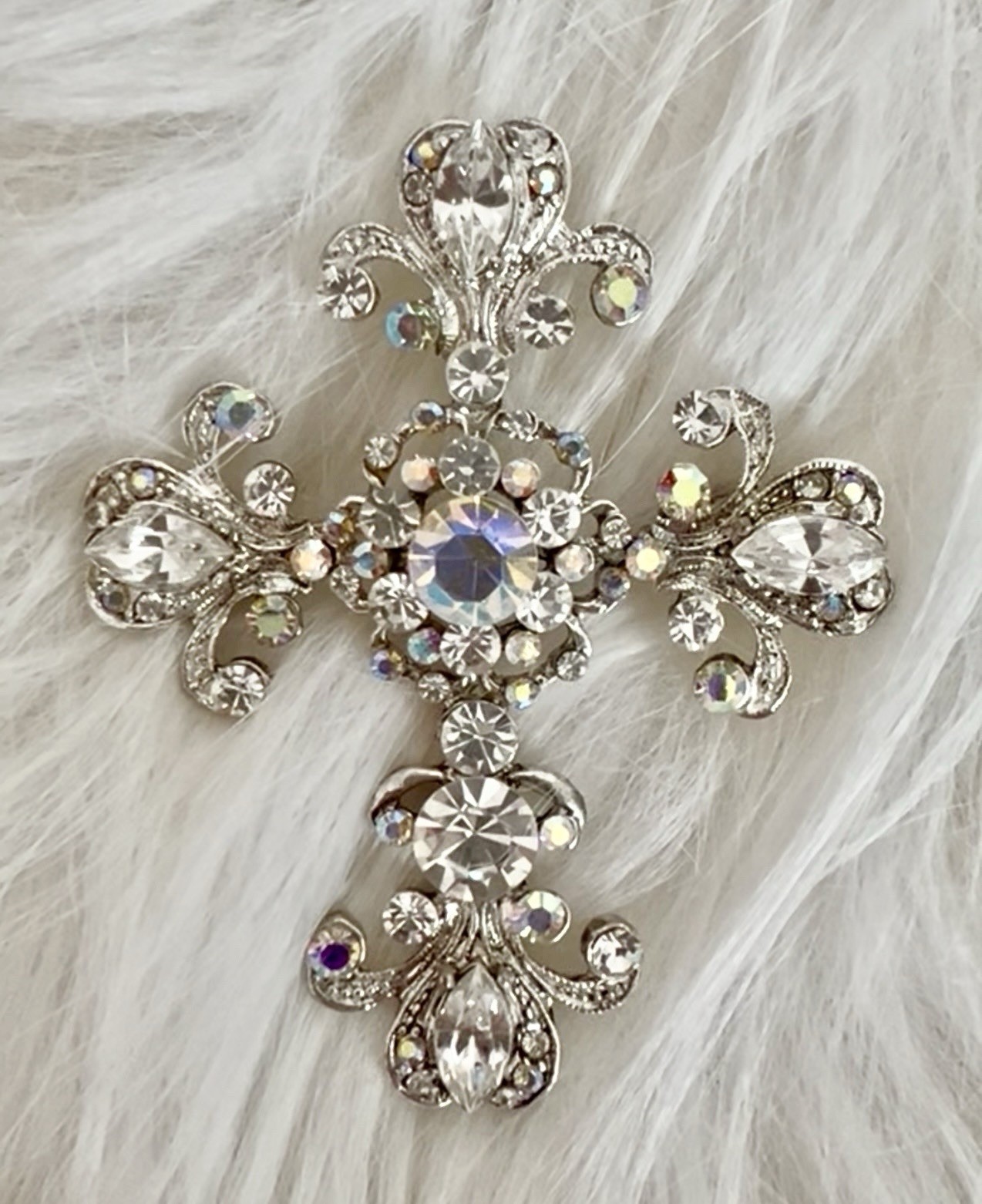 VINTAGE NWT RARE CROSS RHINESTONE BROOCH PENDANT PIN SILVER TONE STUNNING T1