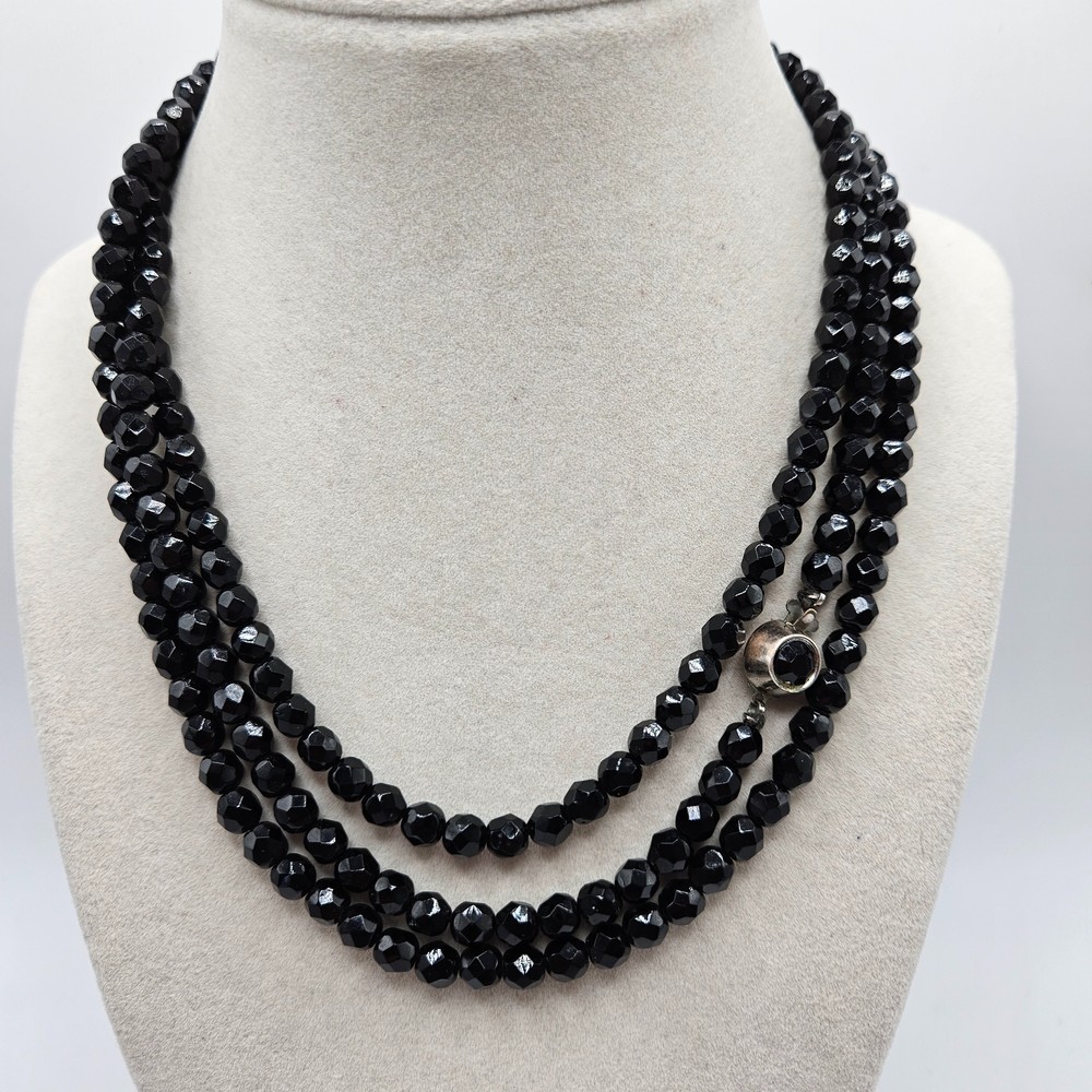 VINTAGE Convertible Black Faceted Glass Bead Long Necklace Round Box Clasp Close