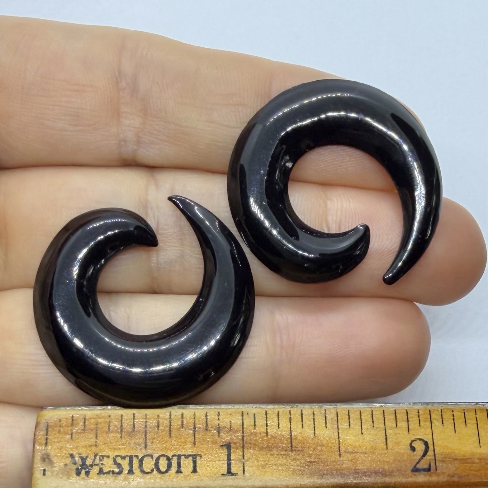Vtg 80’s Retro Black Enamel Curl Swirl Goth Punk Statement Earrings Post Large