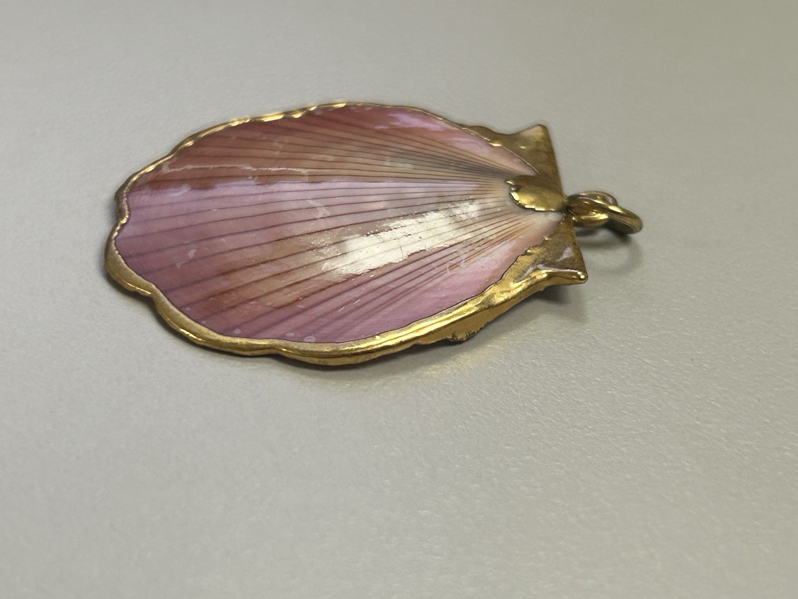 Vintage Pink And White Sea Shell Pendant Yellow Gold Rim