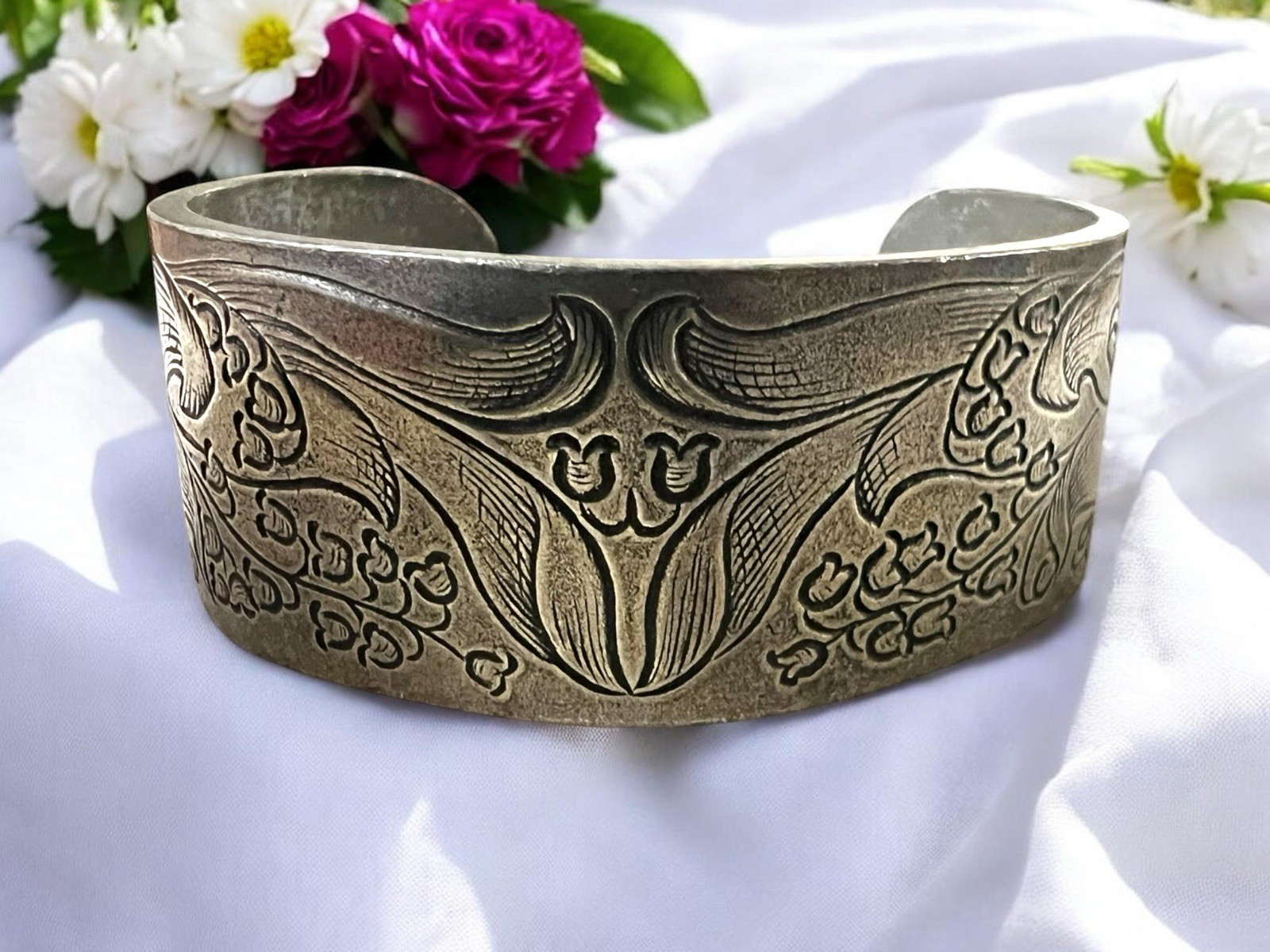 Salisbury Pewter Flower of the Month May Lilly Of Valley 2” Wide Cuff Bracelet
