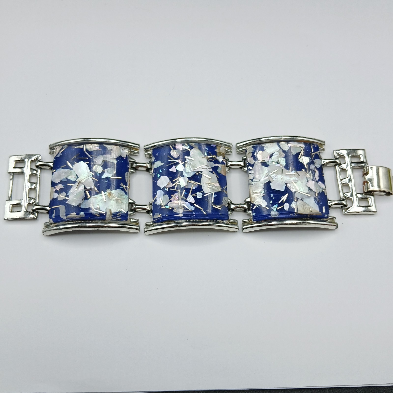Vintage Lucite Blue White Glitter Confetti Chunky Silver Tone Square Bracelet