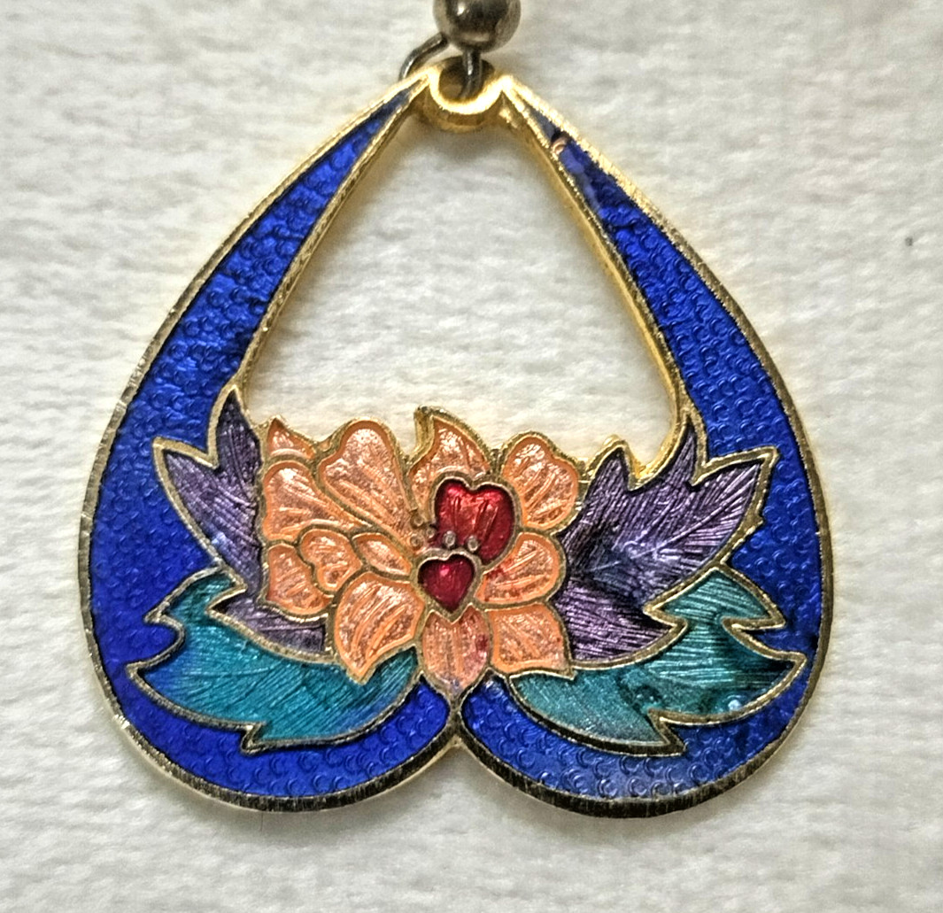 Vintage Cloisonne Blue Pierced Earrings Peach-Colored Flowers 2 Small Red Hearts