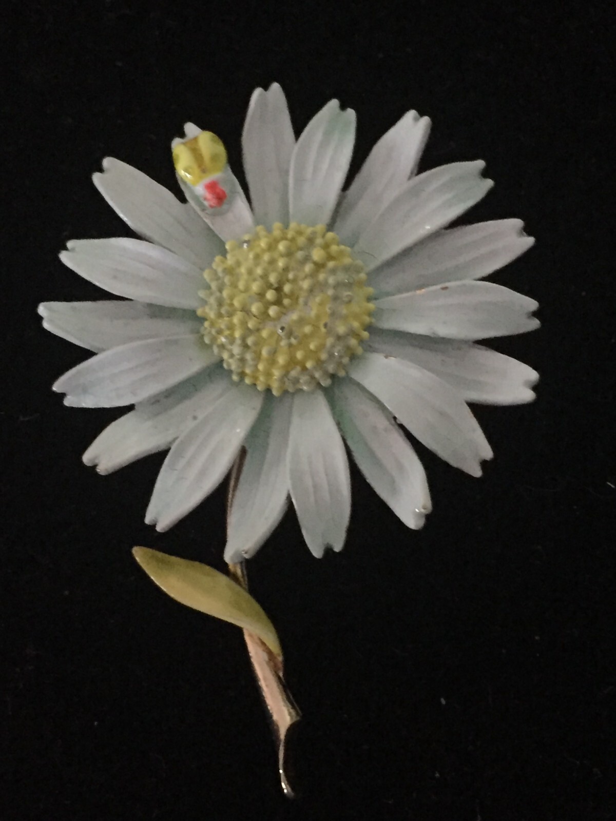 Vintage 1950’s-1980’s “ART” Daisy Enamel/Painted Brooch with Beetle on Petal