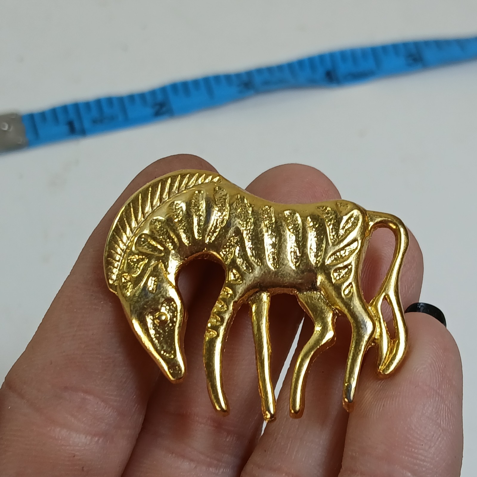 Vintage Brooch Pin Gold Tone Zebra Animal 2″