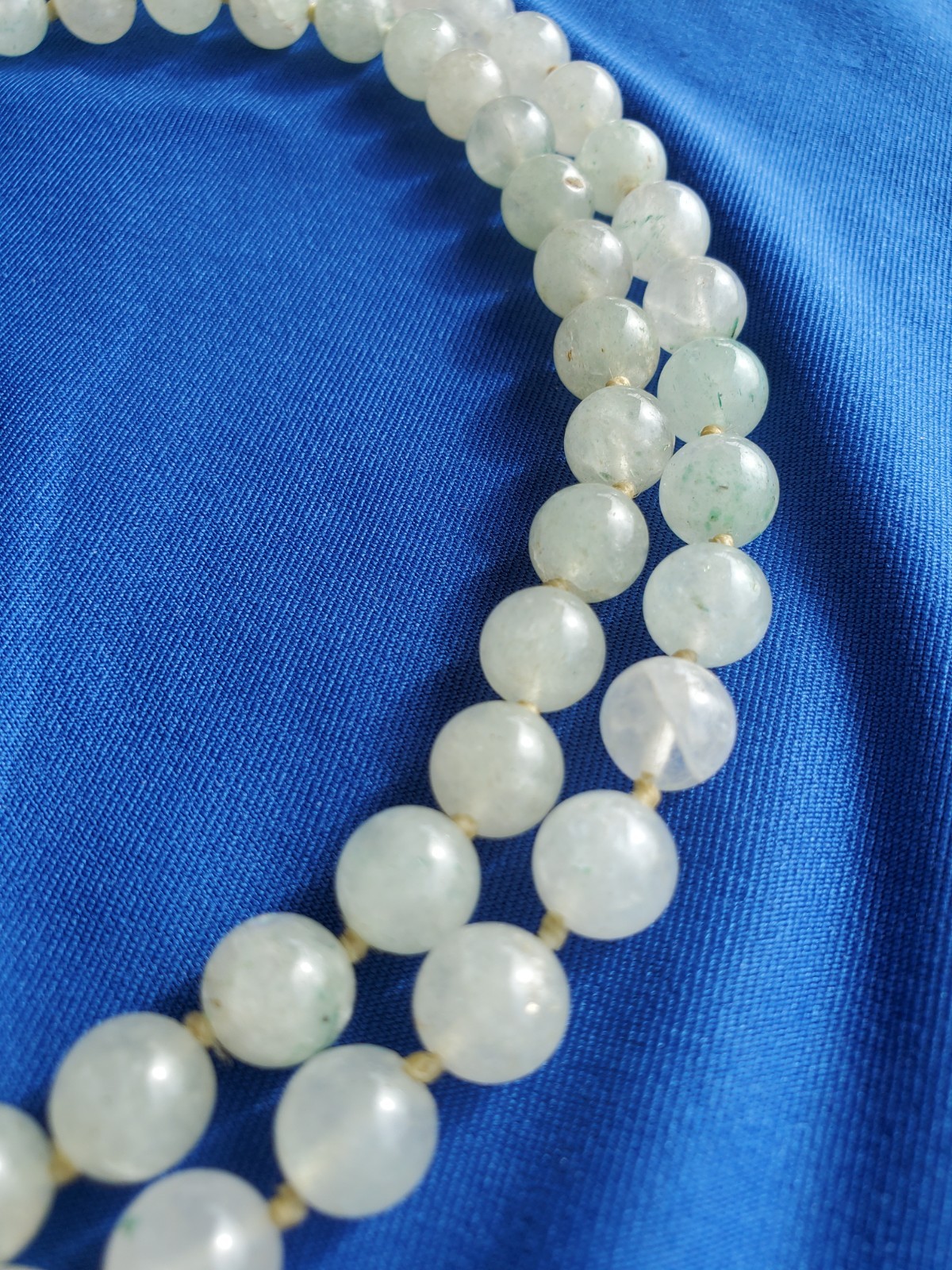 Original Old JADE White Green 8 Millimeters Deco Necklace Vintage 30″ inch Long