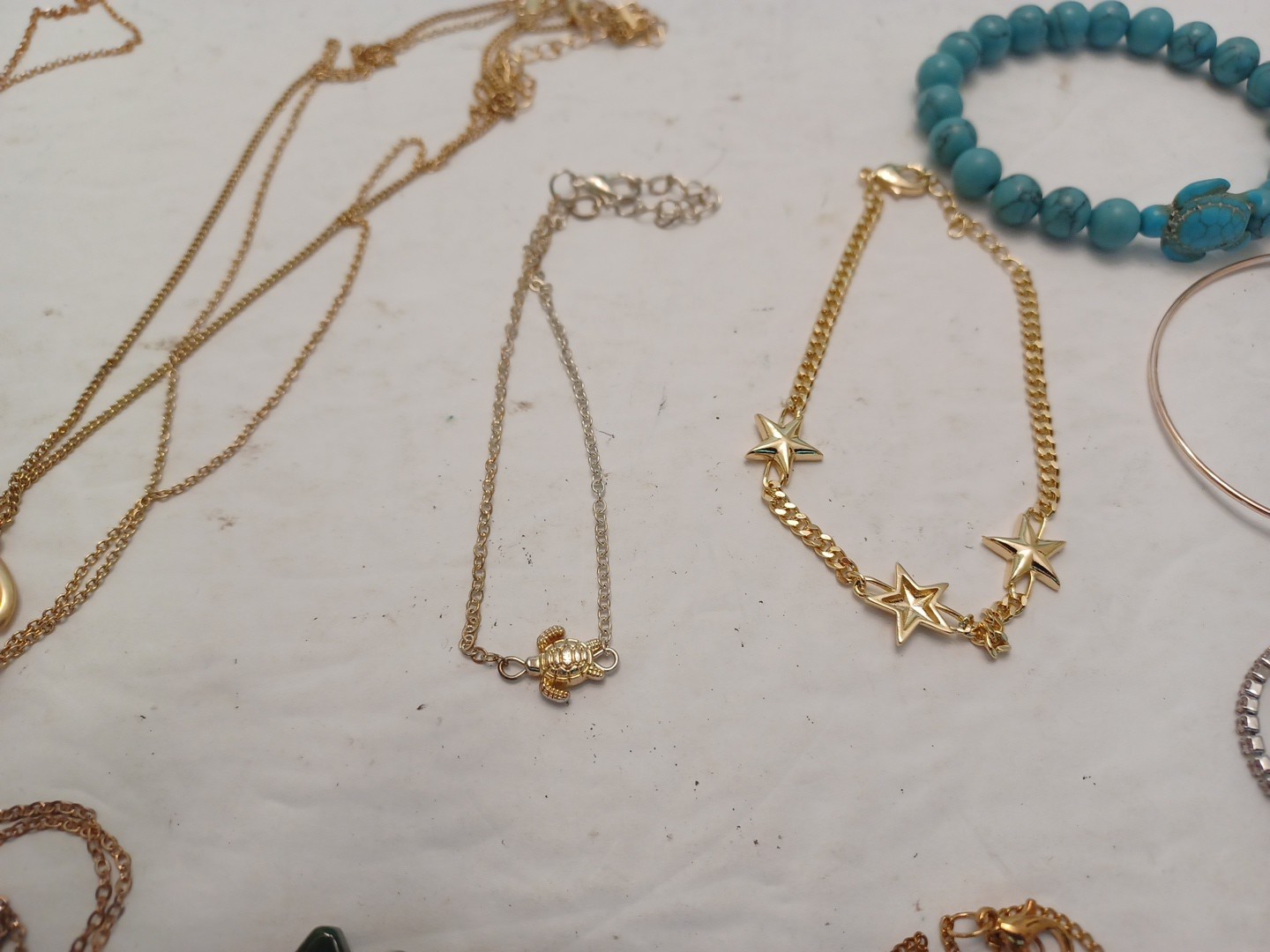 Mixed LOT OF 12 Costume Jewelry Pieces GOLD TONE/SILVER TONE USED FREE SHIP