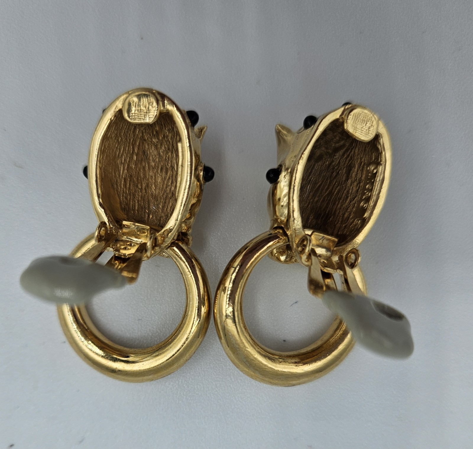 Ciner Door Knocker Gold Tone Clip On Leopard Earrings. Read Discription.