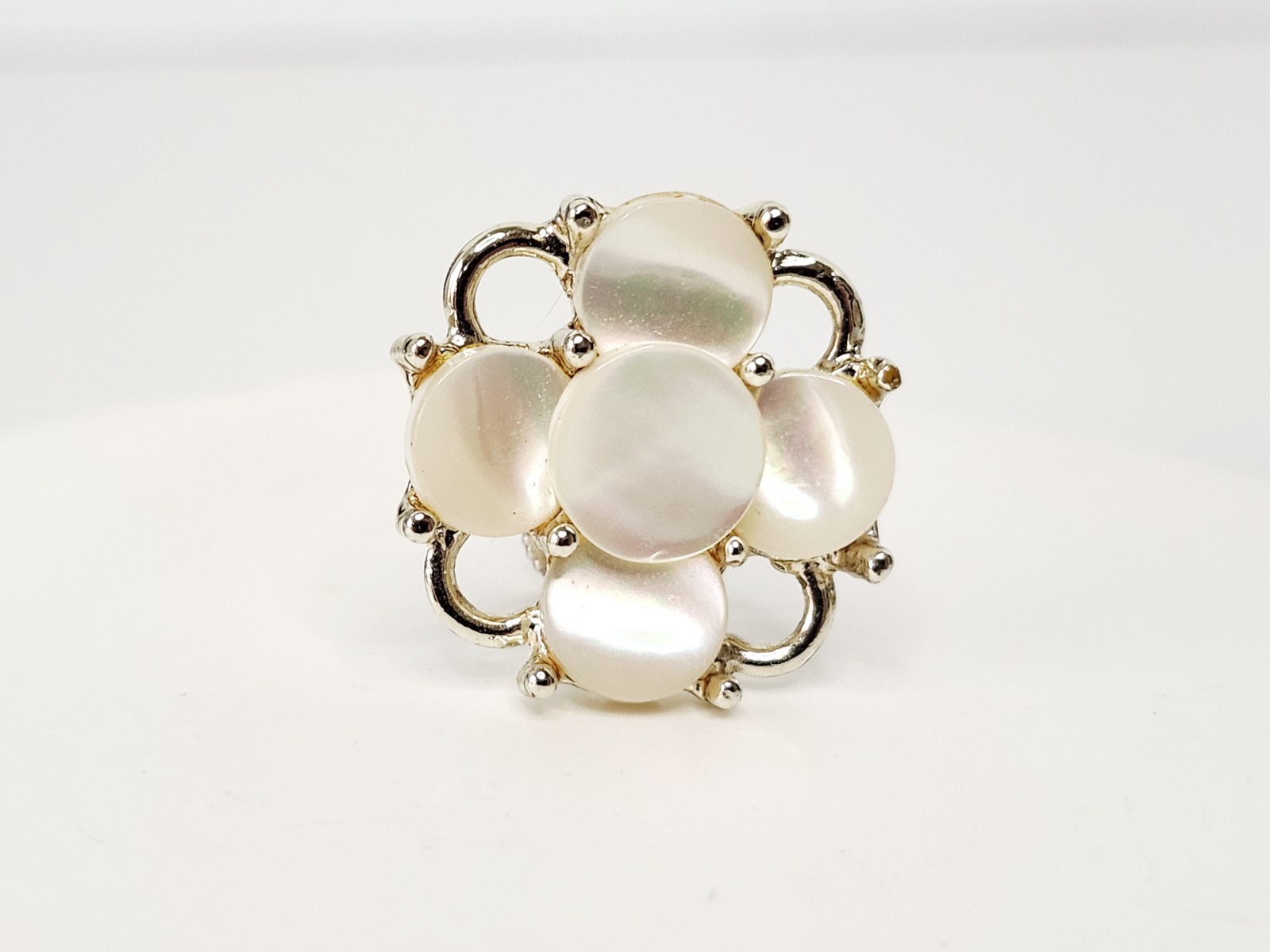 Vintage Rhodium Plate Gold Metal Mother Of Pearl Flower Maltese Cross Earrings