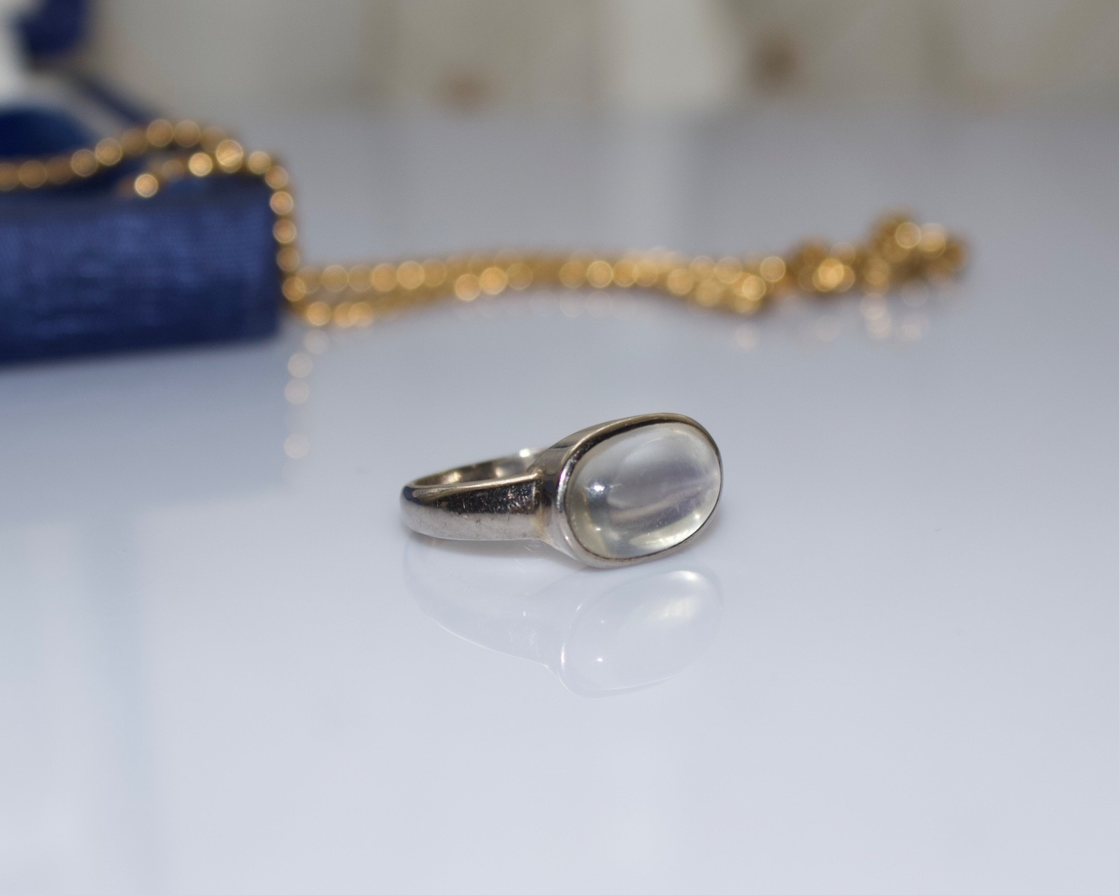 Vintage 14k White Gold Moonstone Bezel Set Solitaire Stacking Band Ring
