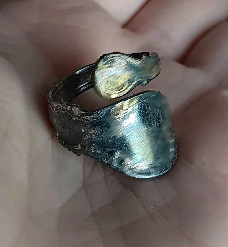 Vintage *Damaged* Rogers Silverplate Upcycled Spoon Ring Size 6