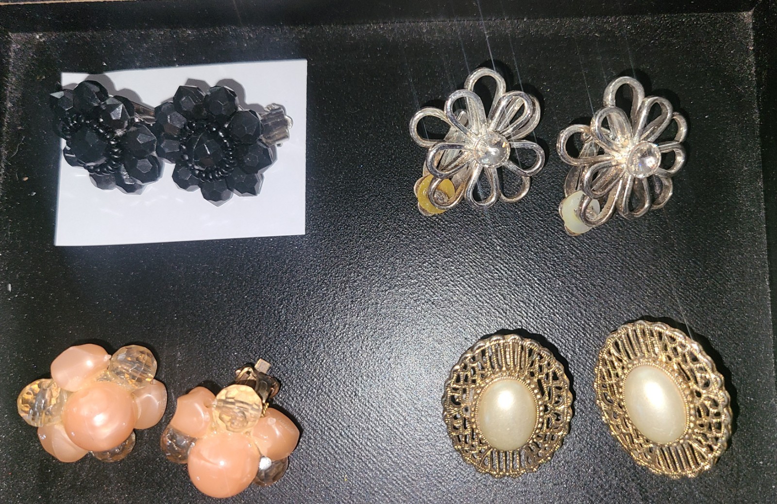 12 Pairs Vintage Clip On Earrings Approx. 1″ Wardrobe Lot Bling
