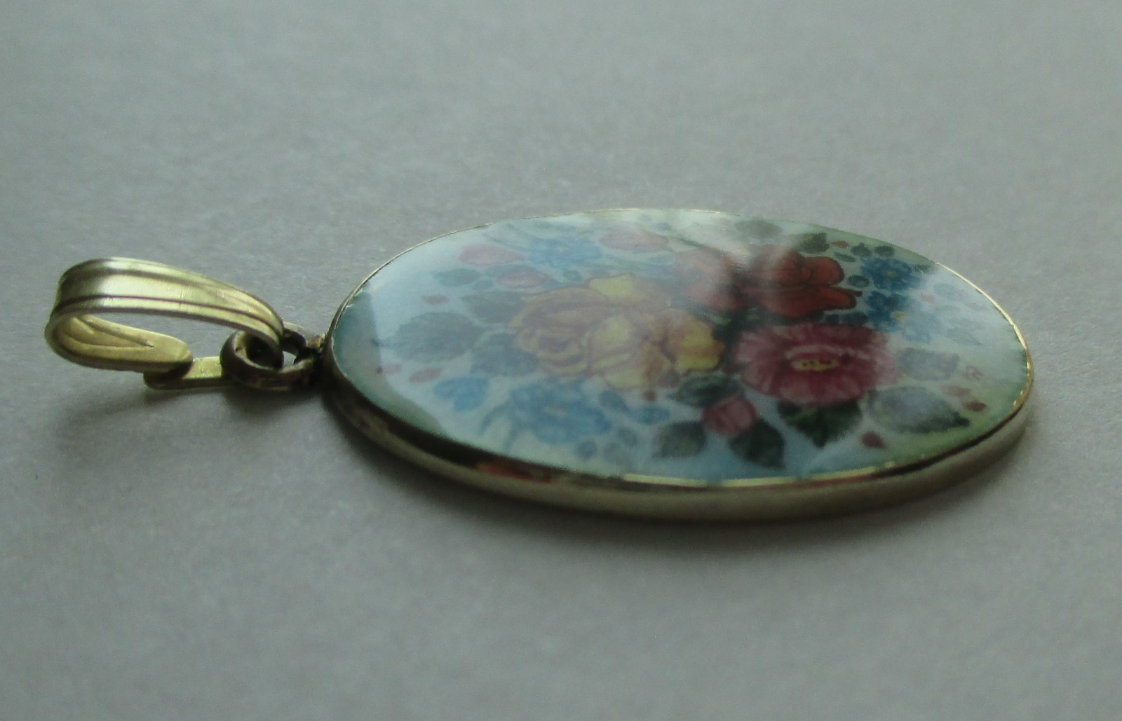 VINTAGE GOLD WASH STERLING SILVER HAND PAINTED ENAMEL FLOWER ROSE PENDANT CHARM