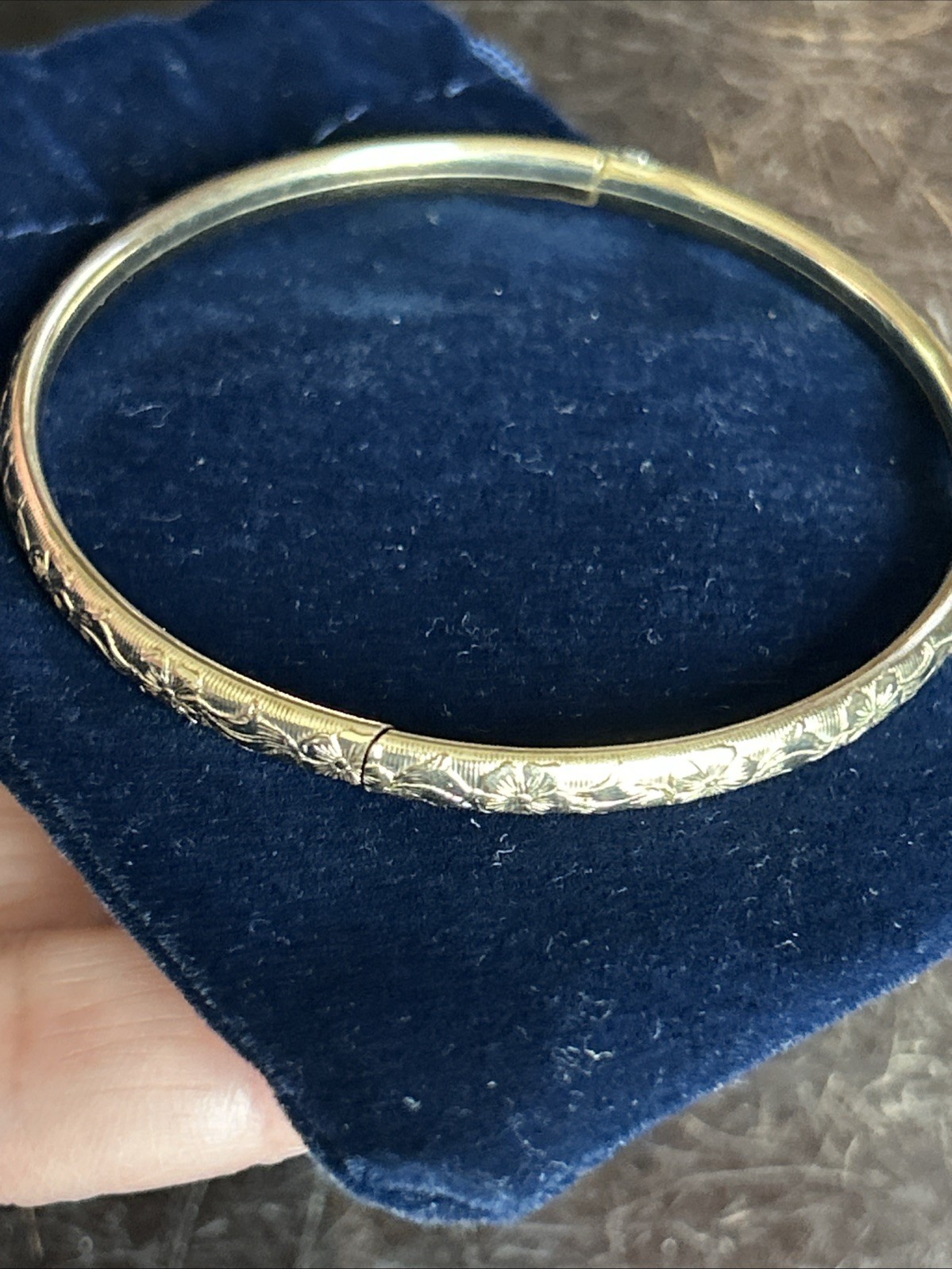Vintage WINARD 12K Gold Filled Hinged Bangle floral Etched secure with Bar