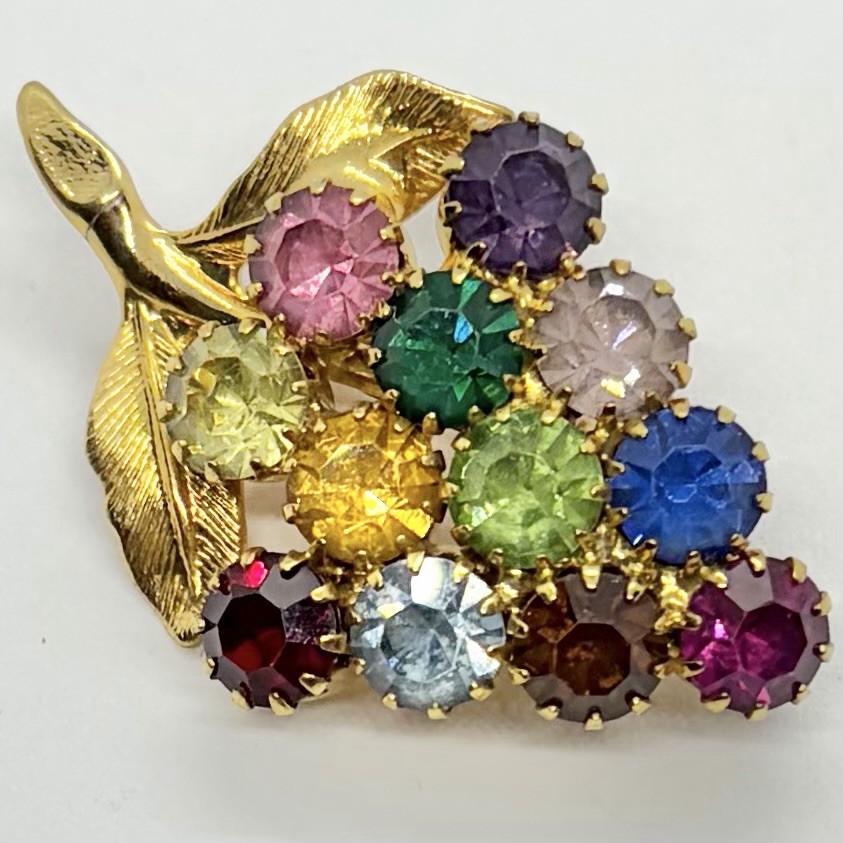 Vtg Multicolor Claw Set Fruit Salad Grapes Bunch Gold Plate Brooch Pin Dogtooth