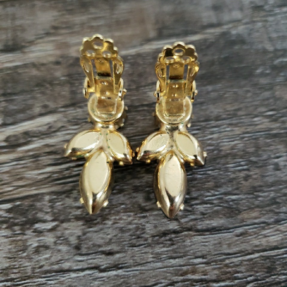Vintage Purple Cluster Navette Prong Earrings Clip On Gold Tone